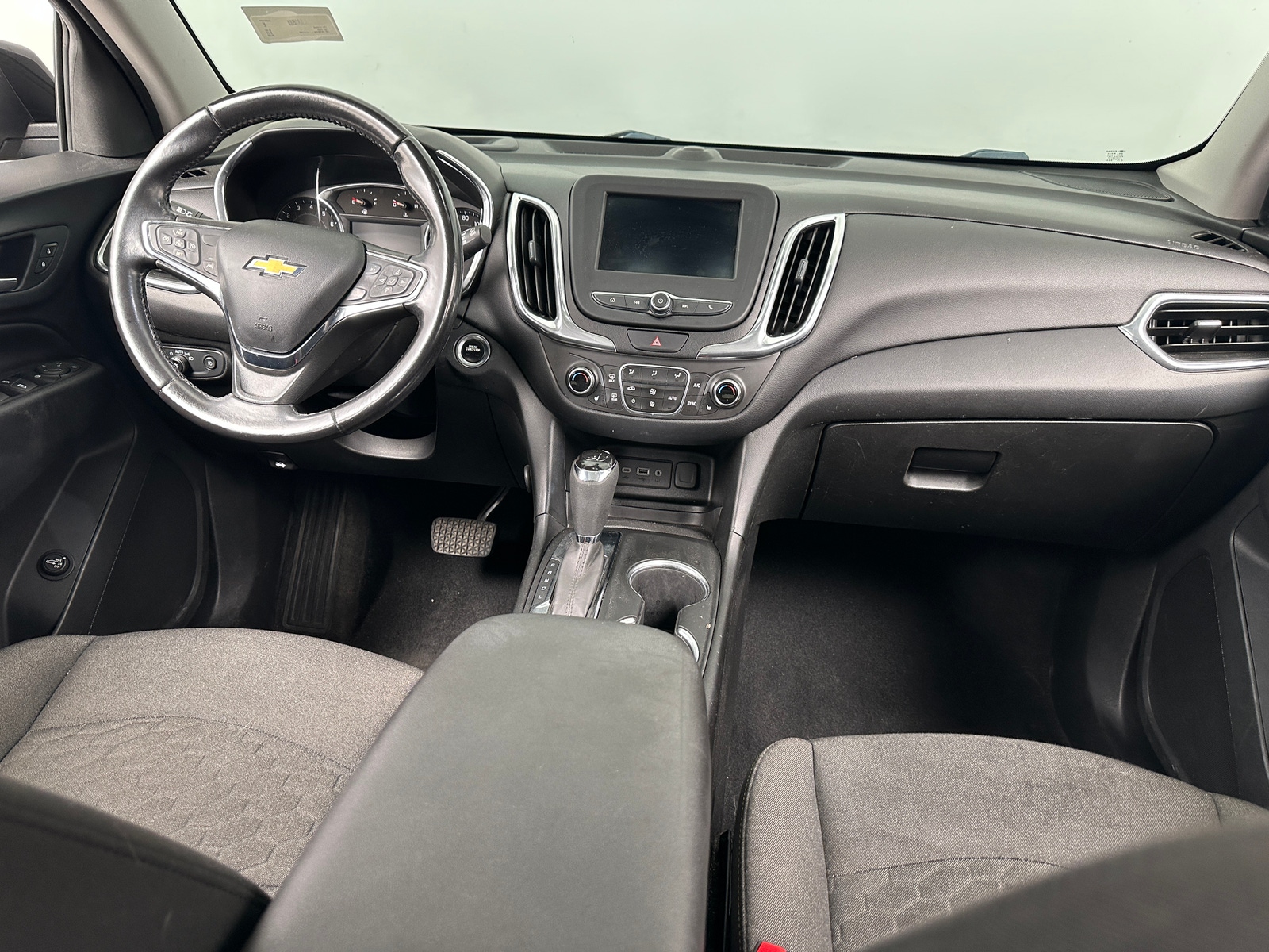 Thumbnail: 2020 Chevrolet Equinox - 3