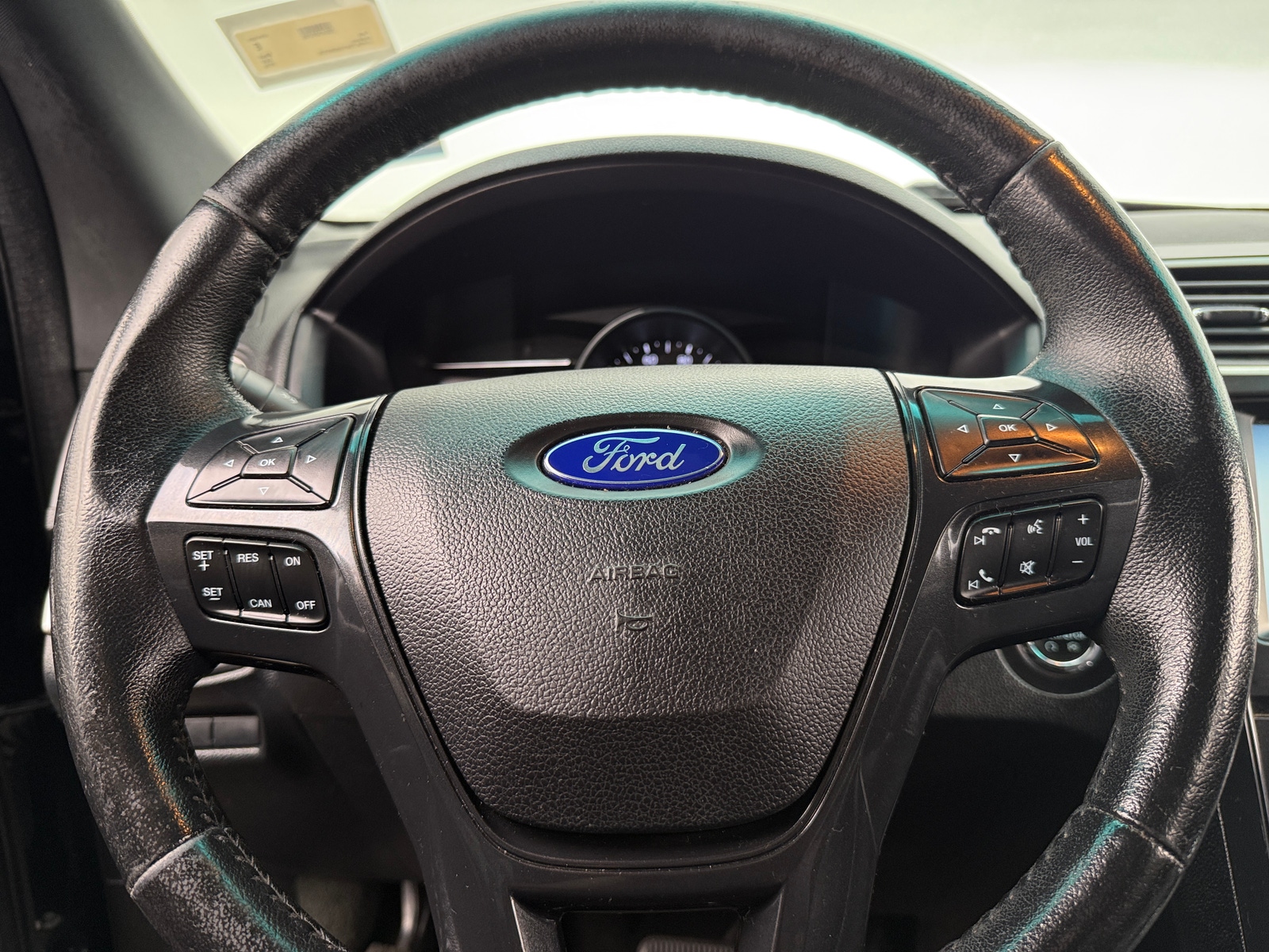 Thumbnail: 2016 Ford Explorer - 4