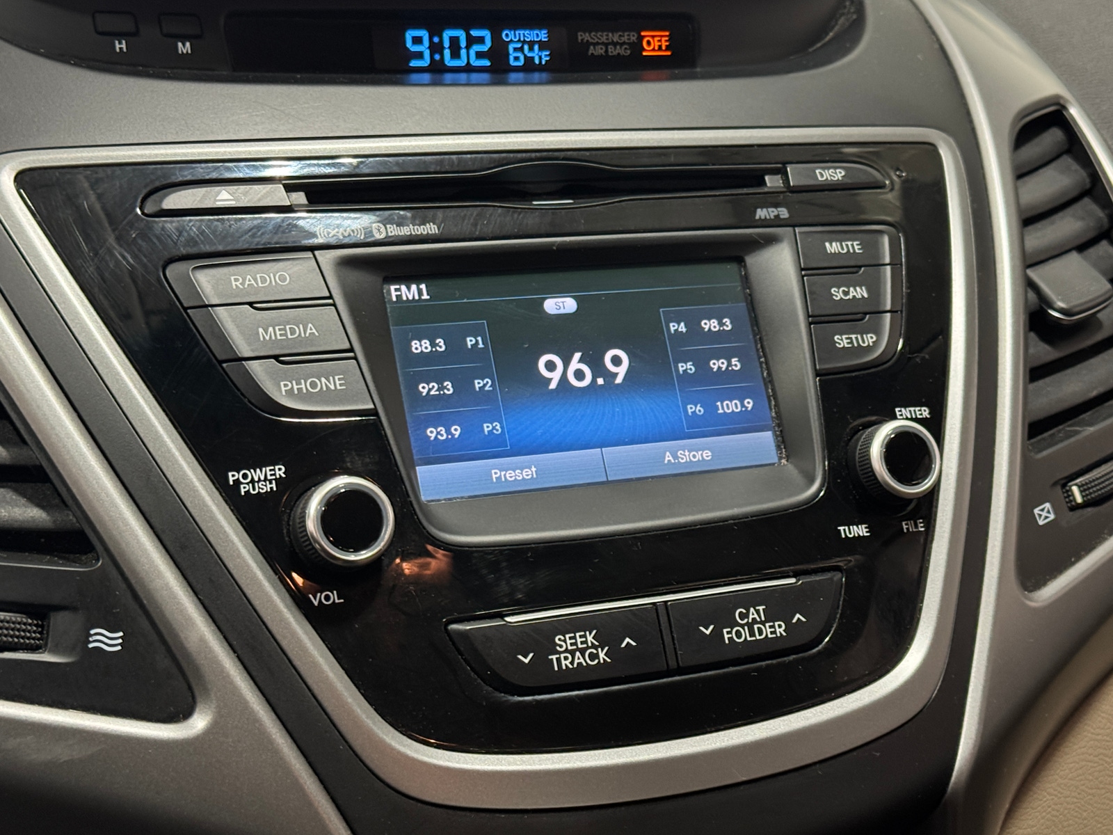 Thumbnail: 2014 Hyundai Elantra - 4