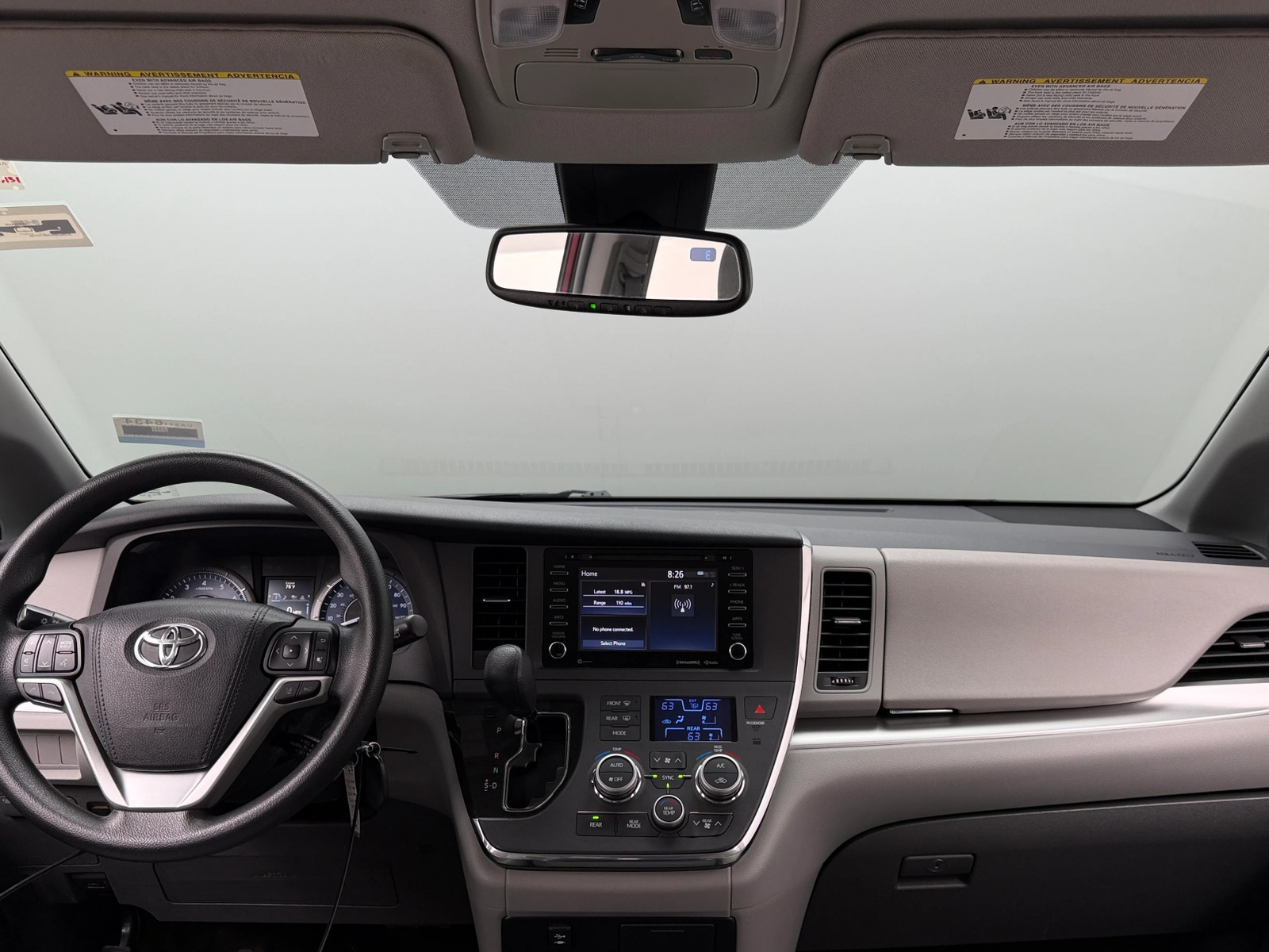 Thumbnail: 2018 Toyota Sienna - 3