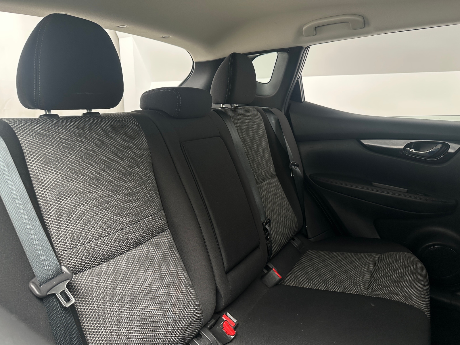 Thumbnail: 2019 Nissan Rogue Sport - 6