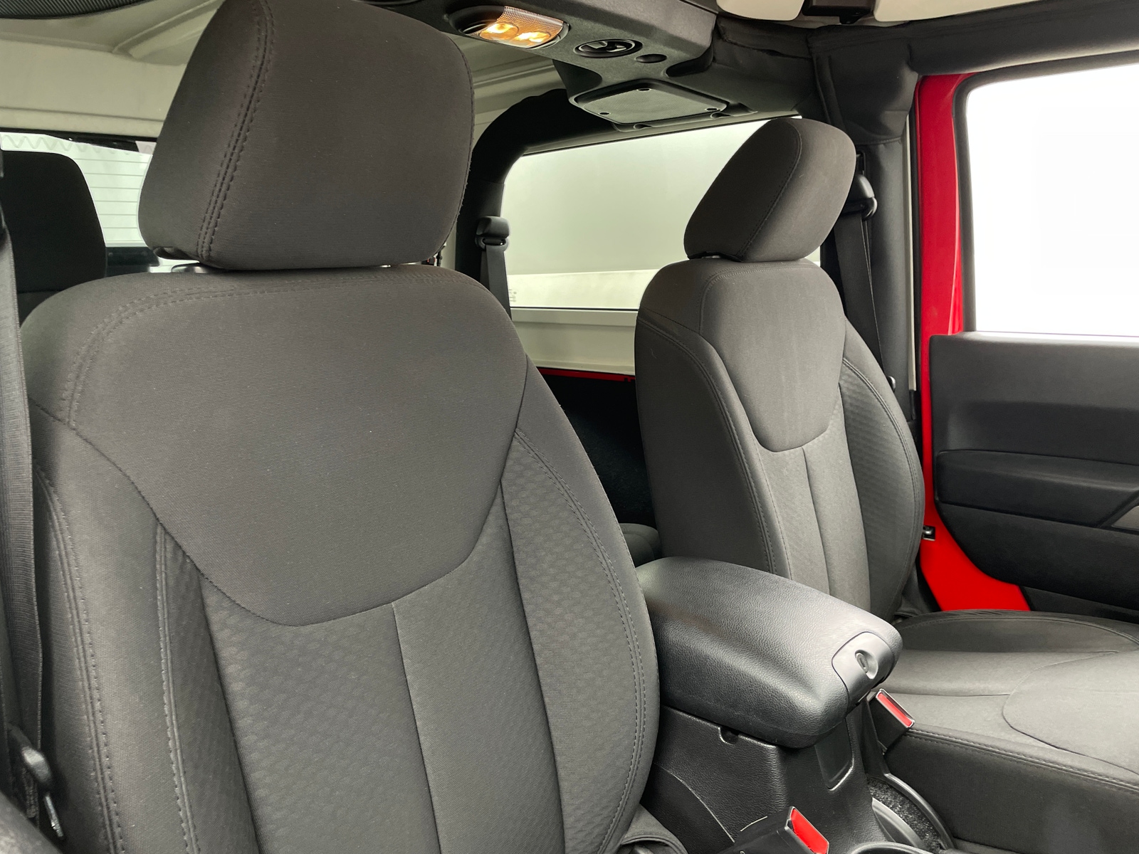 Thumbnail: 2016 Jeep Wrangler - 2