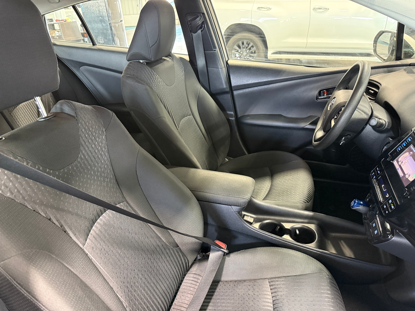 Thumbnail: 2016 Toyota Prius - 2