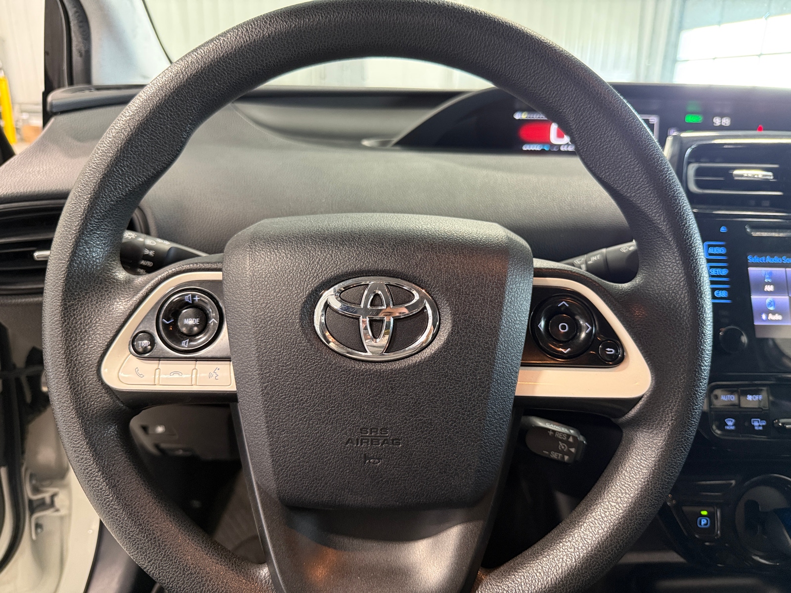 Thumbnail: 2016 Toyota Prius - 5