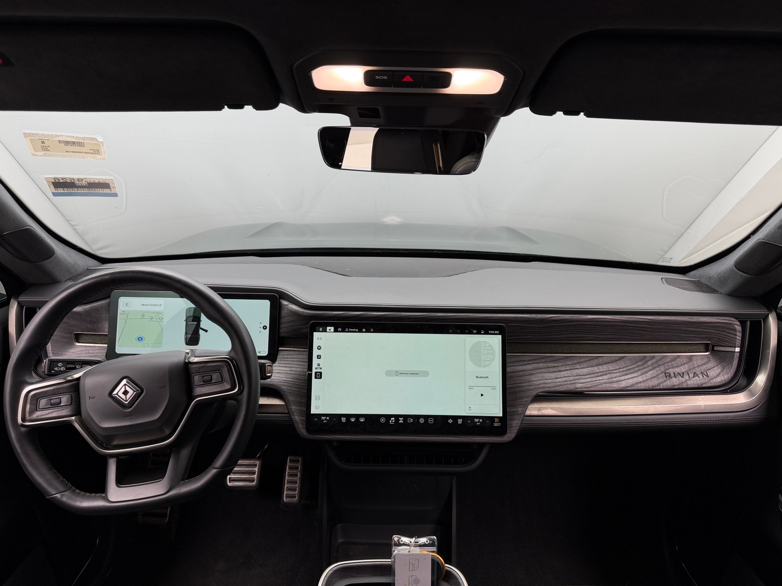 Thumbnail: 2022 Rivian R1S - 2