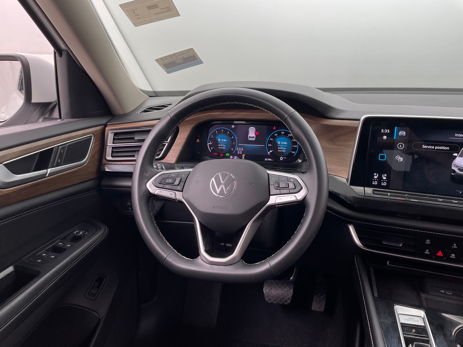 Thumbnail: 2024 Volkswagen Atlas - 4