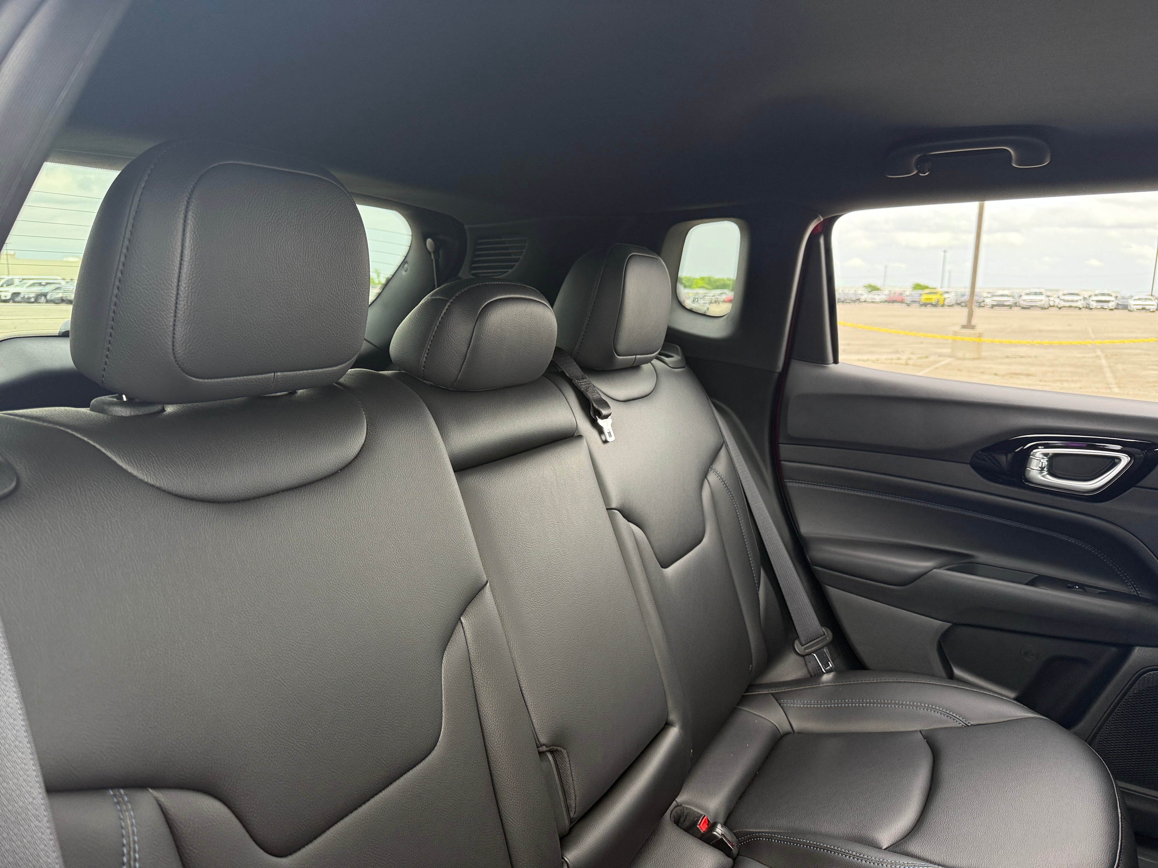 2026 Jeep Compass Limited Altitude 4X4's photo