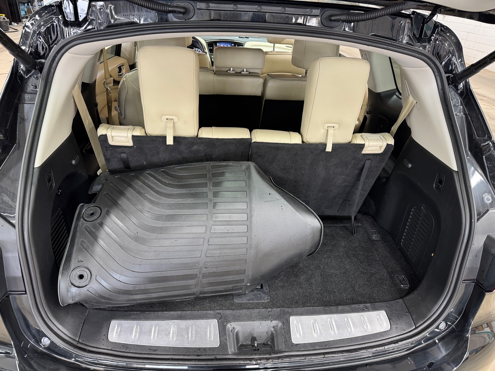 Thumbnail: 2019 INFINITI QX60 - 6