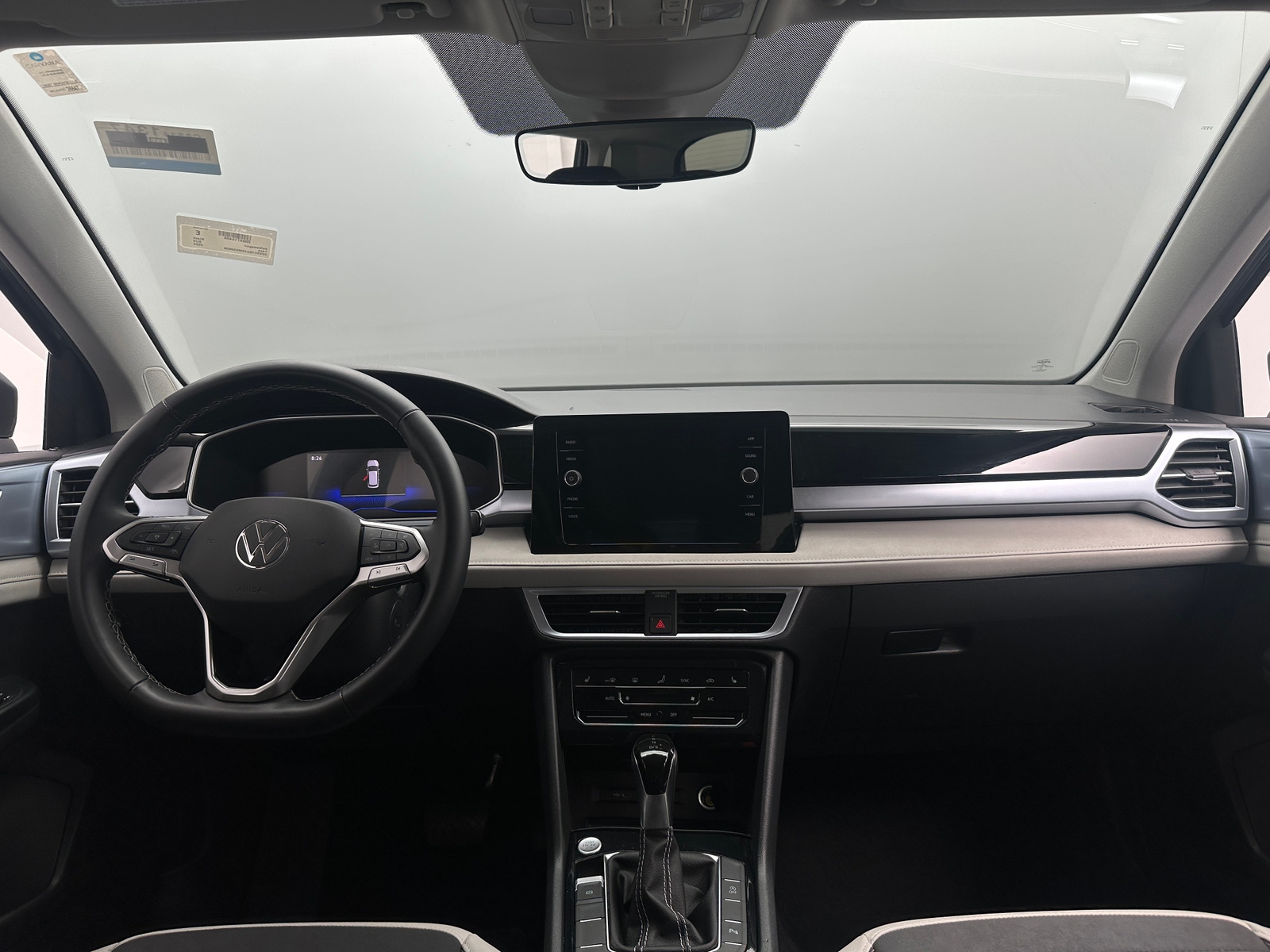 Thumbnail: 2025 Volkswagen Taos - 2