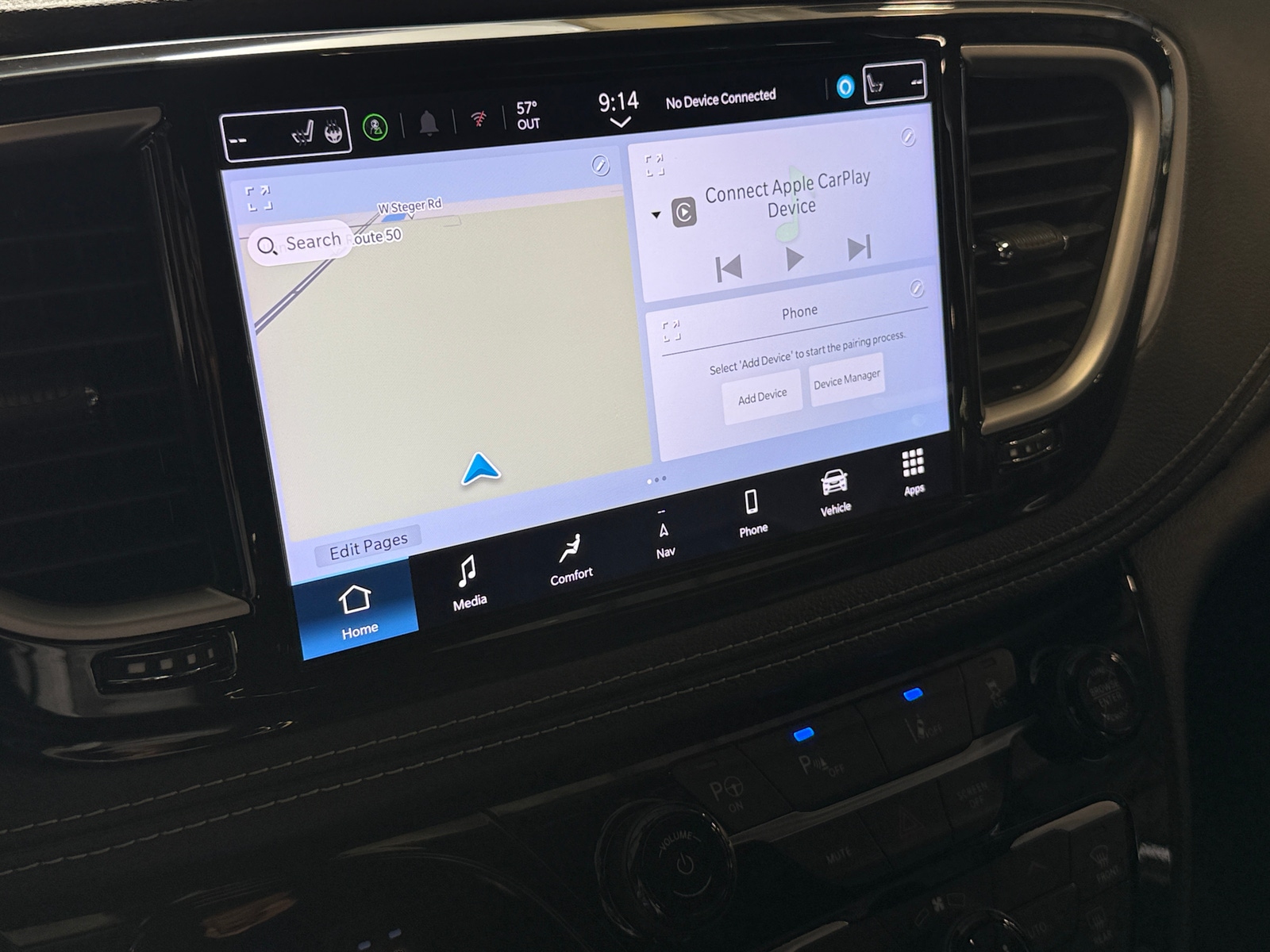 Thumbnail: 2024 Chrysler Pacifica - 3
