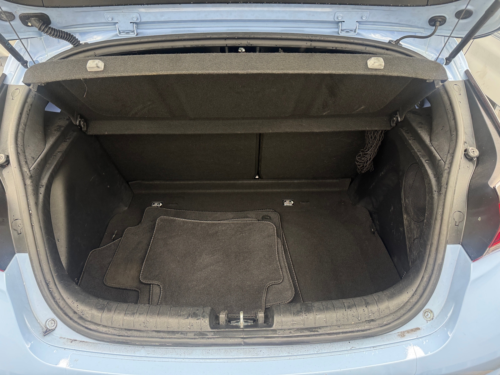 Thumbnail: 2020 Hyundai Veloster - 7