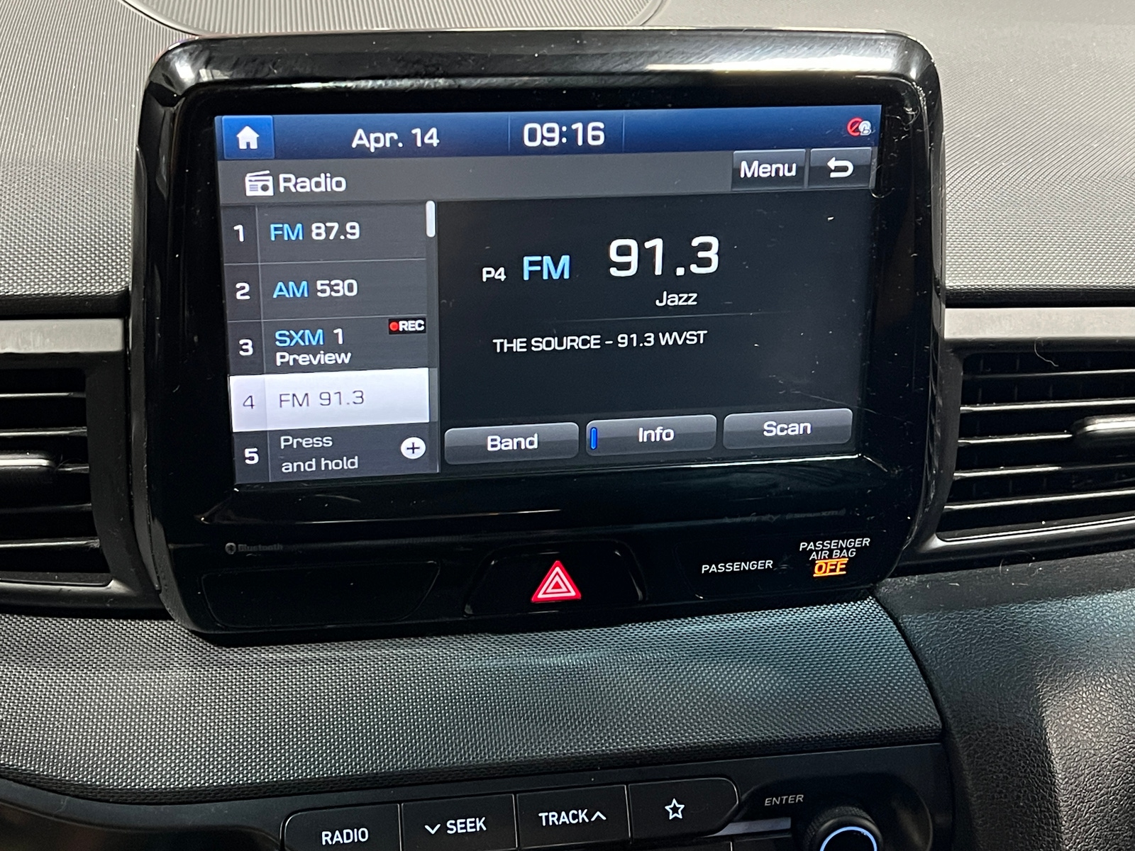 Thumbnail: 2020 Hyundai Veloster - 4