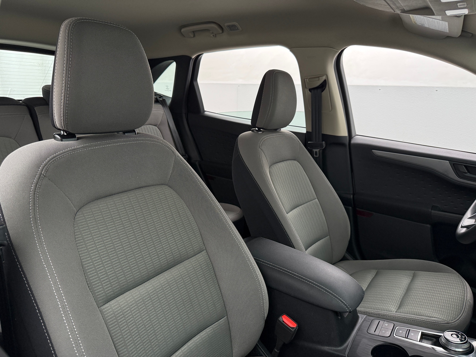 Thumbnail: 2020 Ford Escape - 2