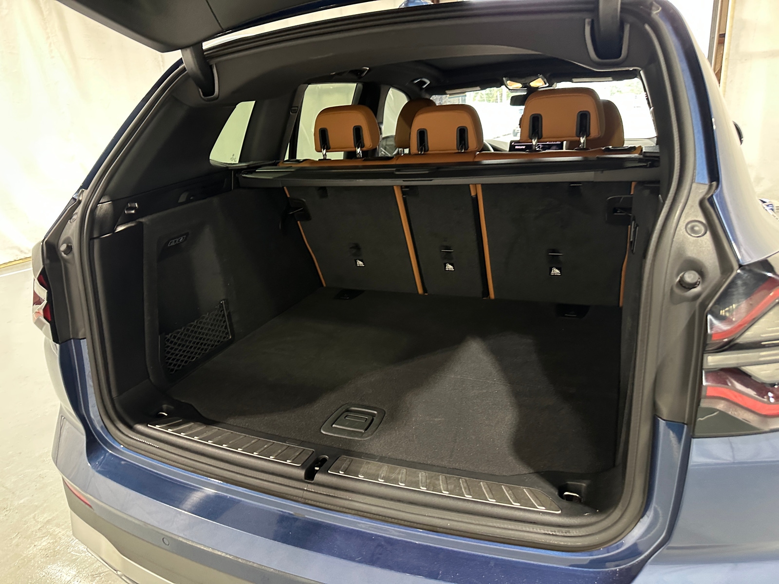 Thumbnail: 2023 BMW X3 - 6