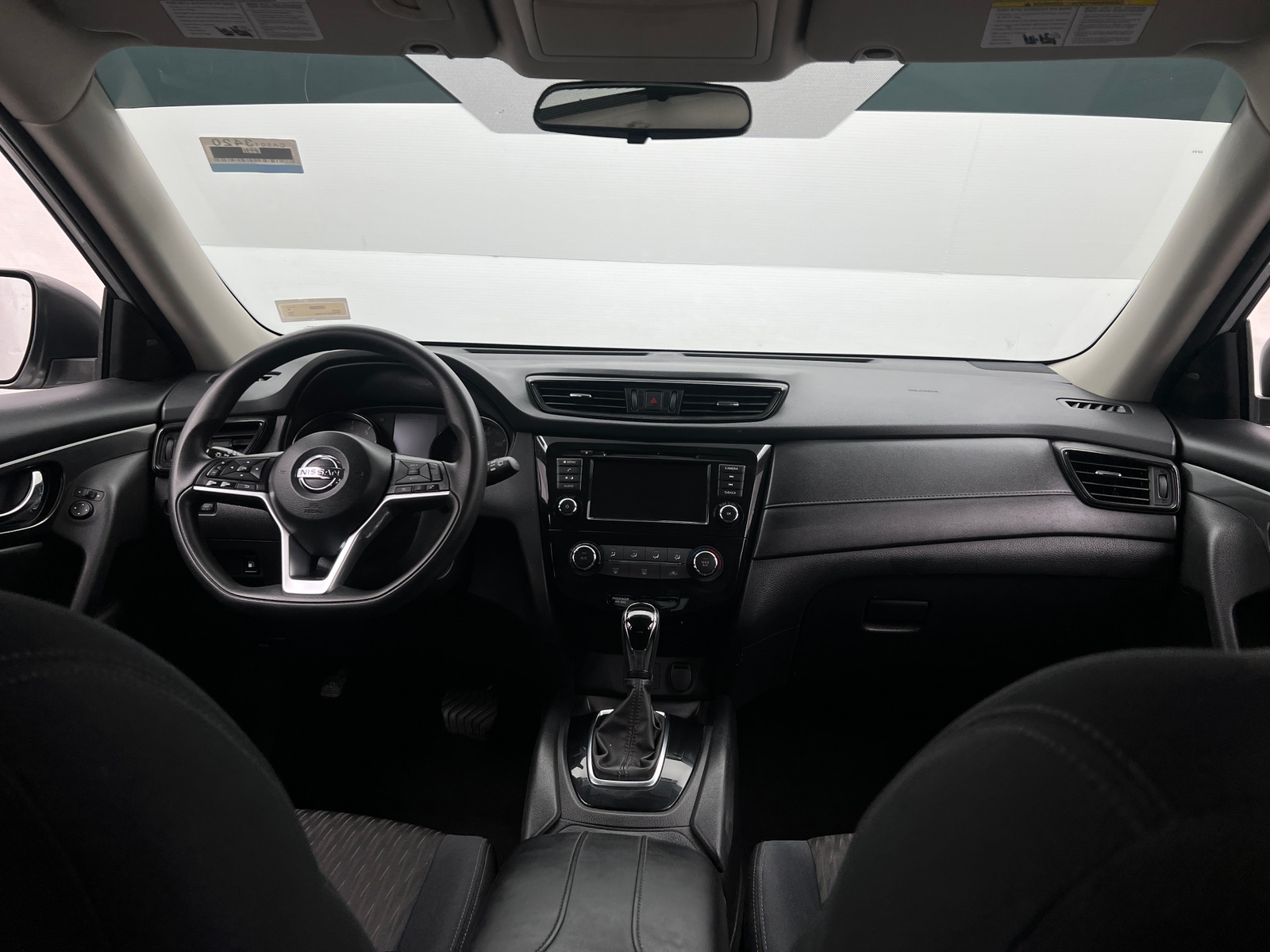 Thumbnail: 2018 Nissan Rogue - 3