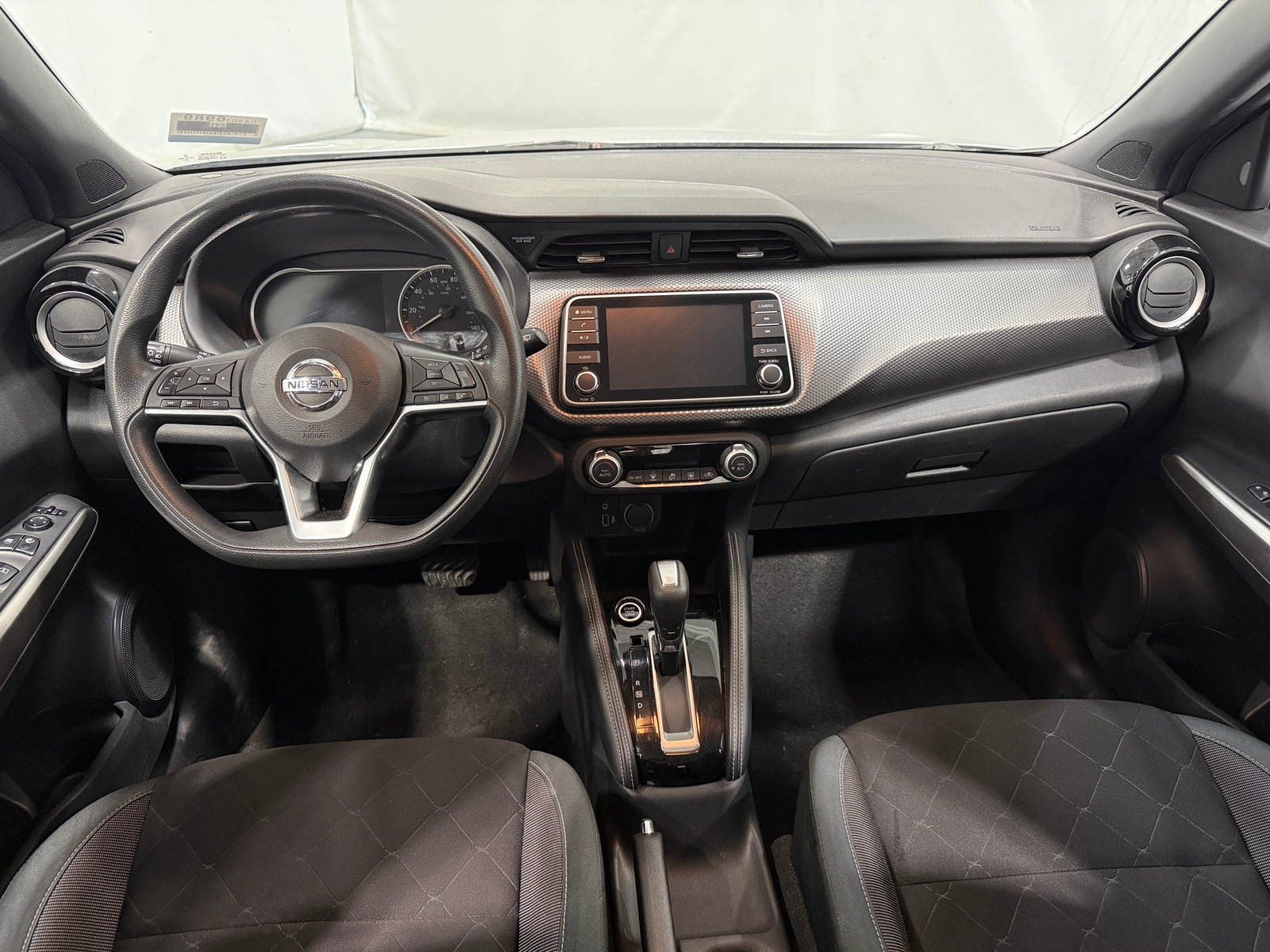 Thumbnail: 2020 Nissan Kicks - 3