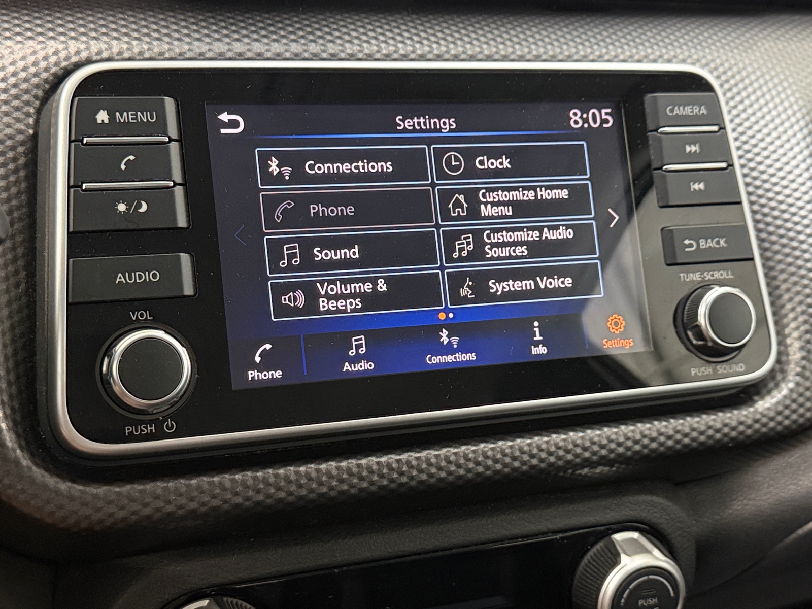 Thumbnail: 2020 Nissan Kicks - 4