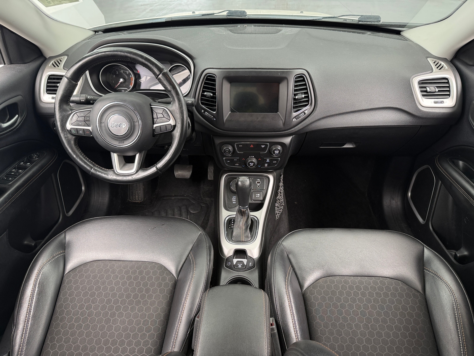 Thumbnail: 2018 Jeep Compass - 3