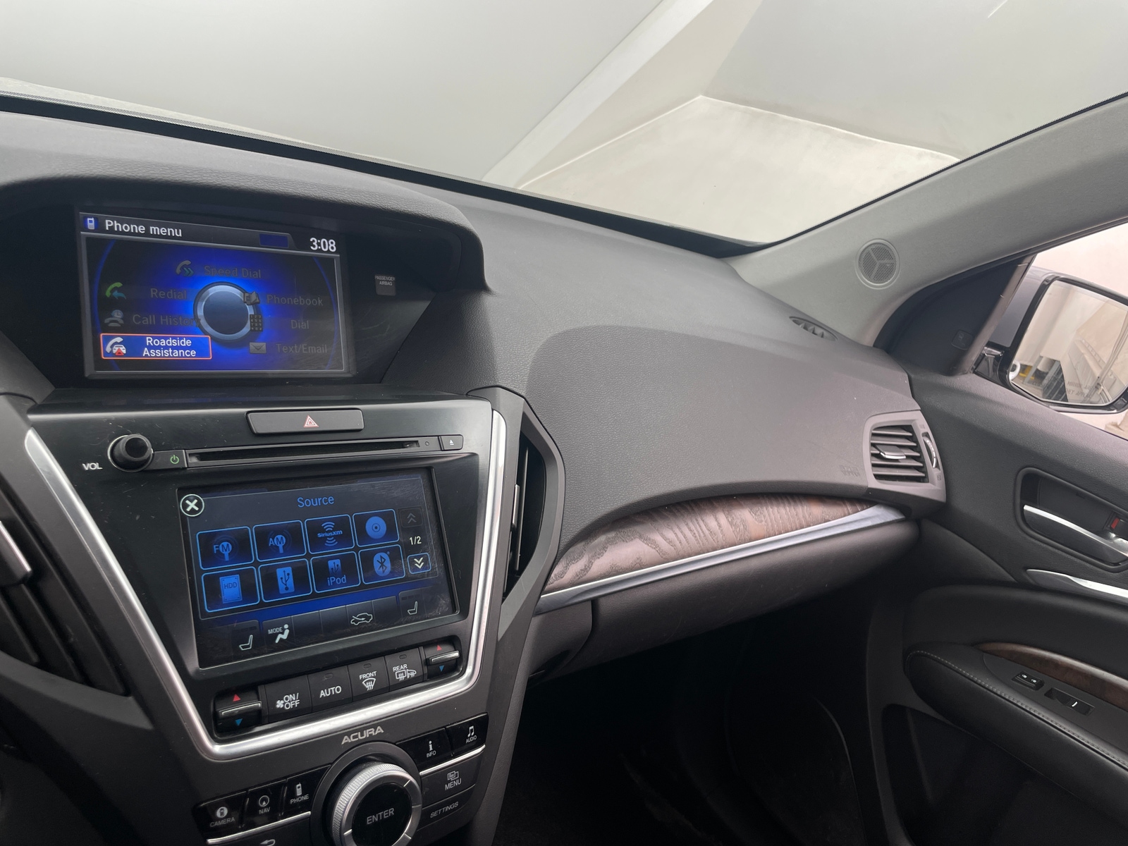 Thumbnail: 2017 Acura MDX - 3