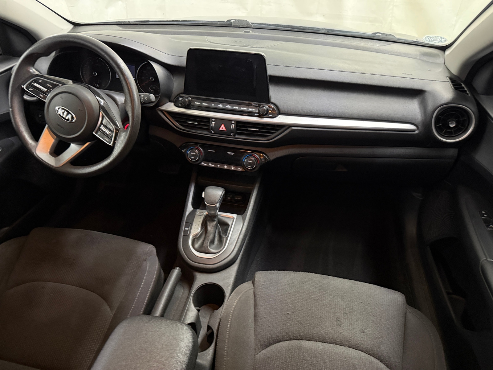 Thumbnail: 2019 Kia Forte - 3