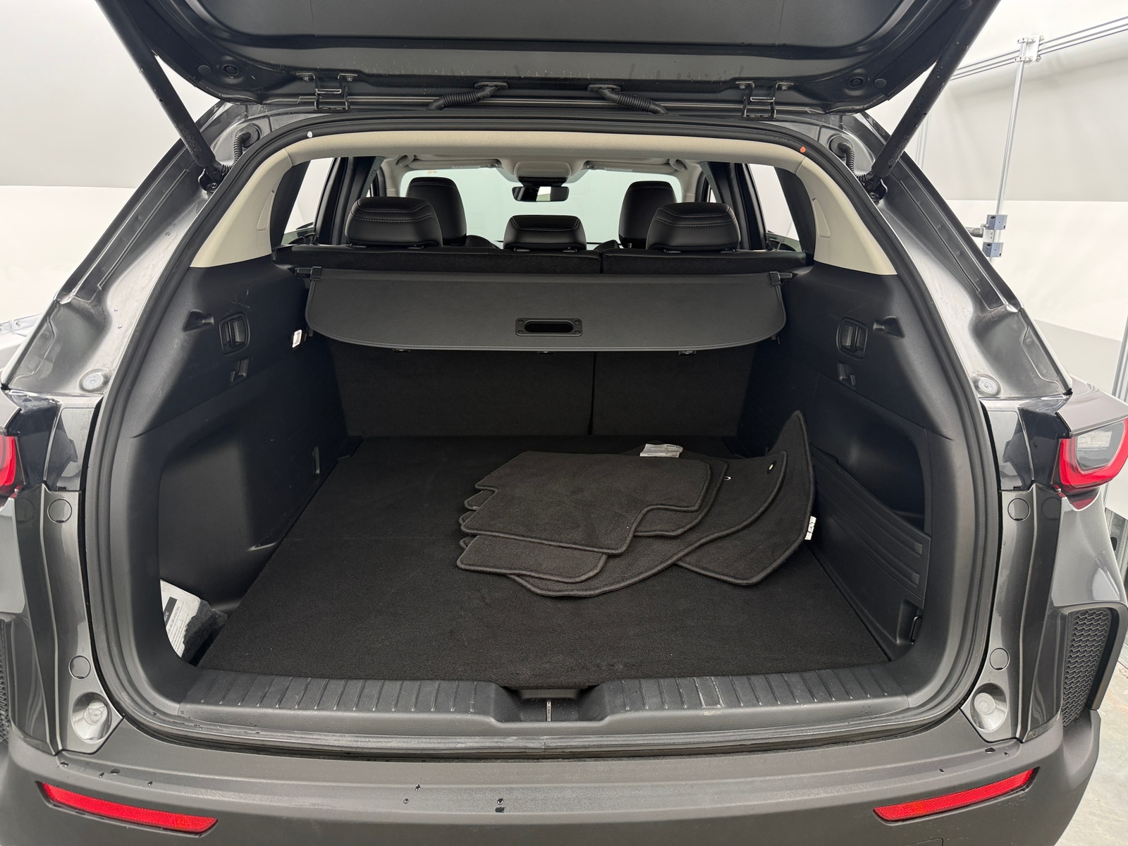 Thumbnail: 2025 Mazda CX-50 - 6