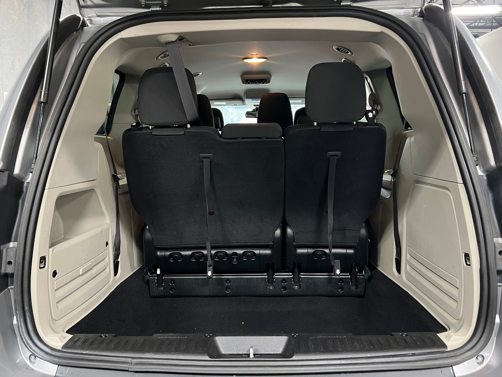 Thumbnail: 2019 Dodge Grand Caravan - 7