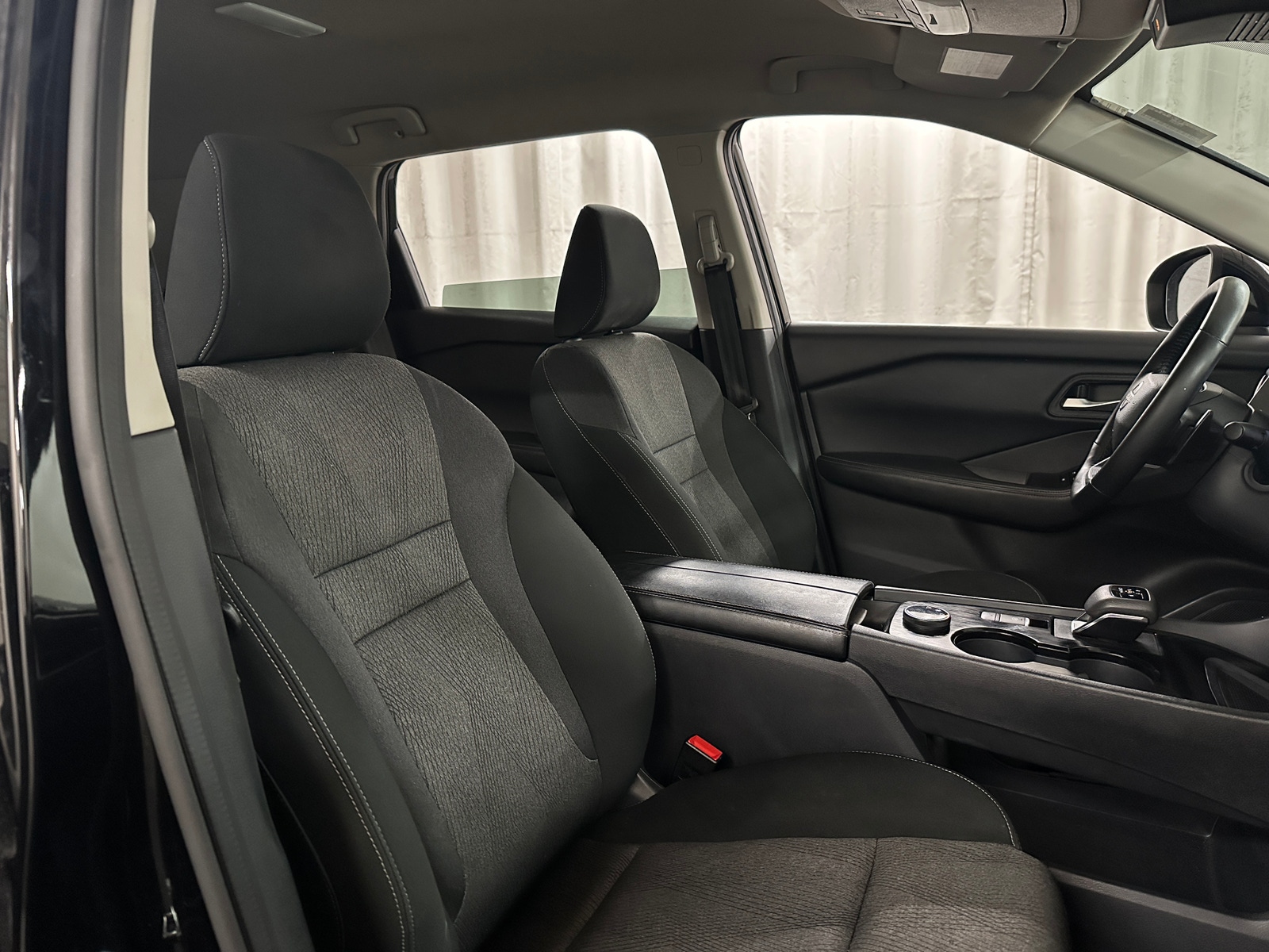 Thumbnail: 2025 Nissan Rogue - 2