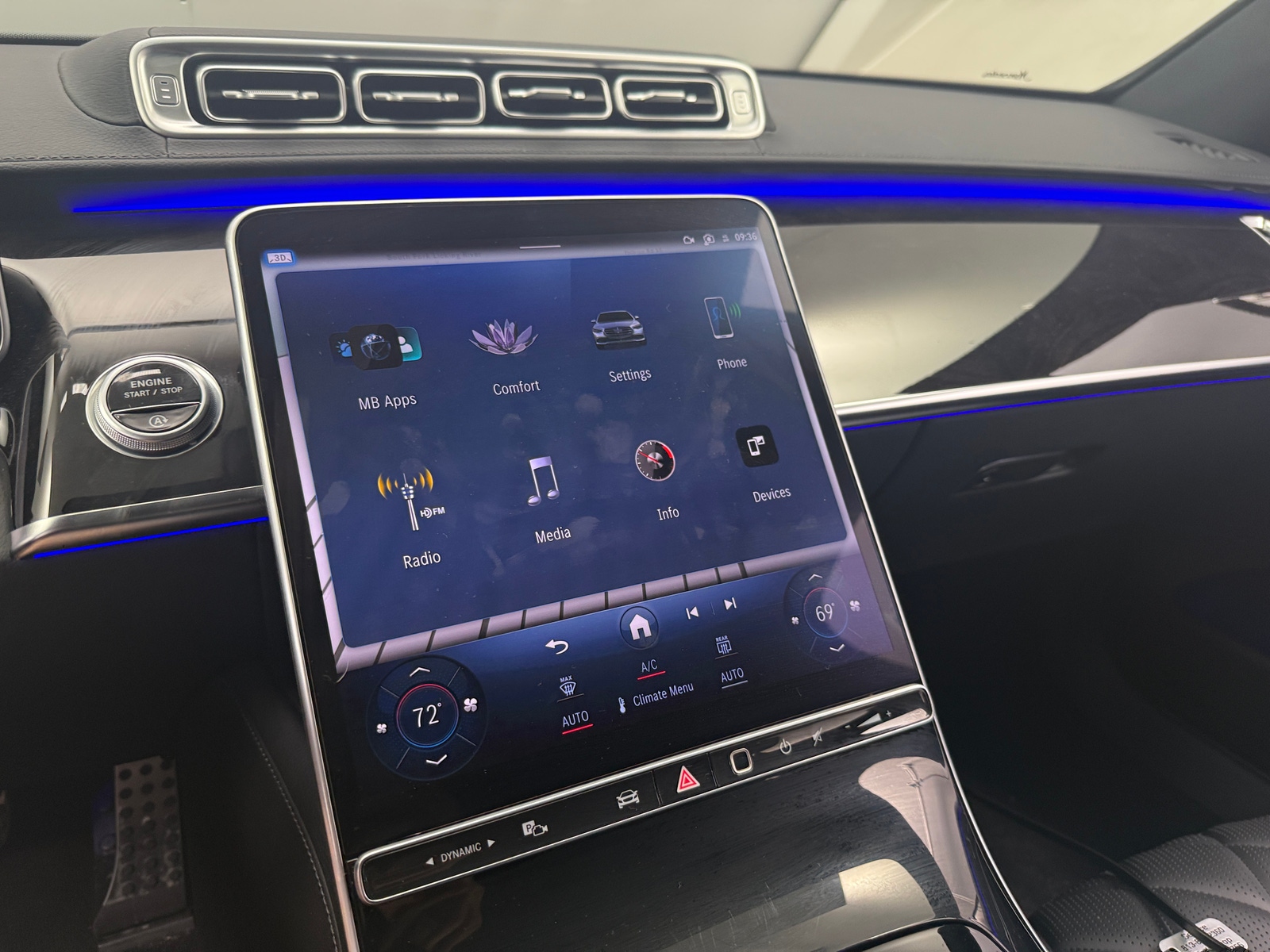 Thumbnail: 2022 Mercedes-Benz S-Class - 3