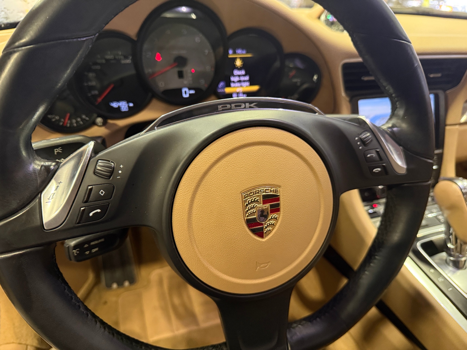 Thumbnail: 2014 Porsche 911 - 4