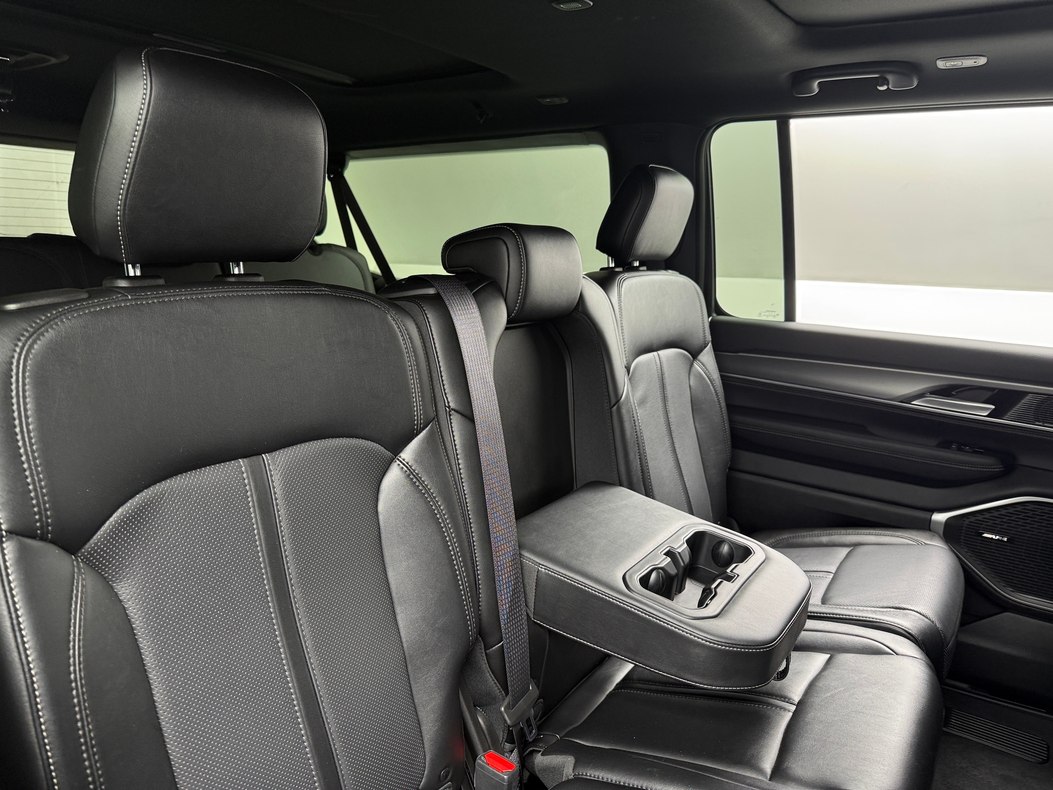 2024 Jeep Wagoneer L