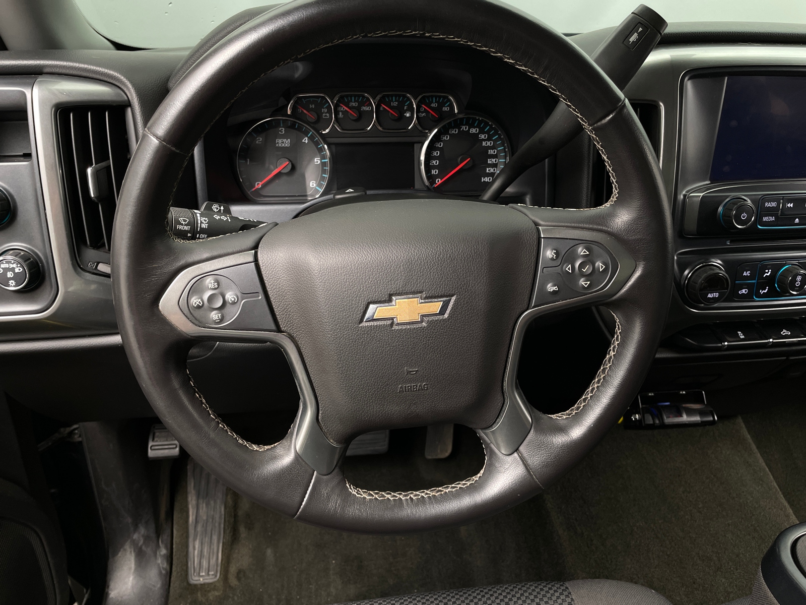 Thumbnail: 2017 Chevrolet Silverado 1500 - 5