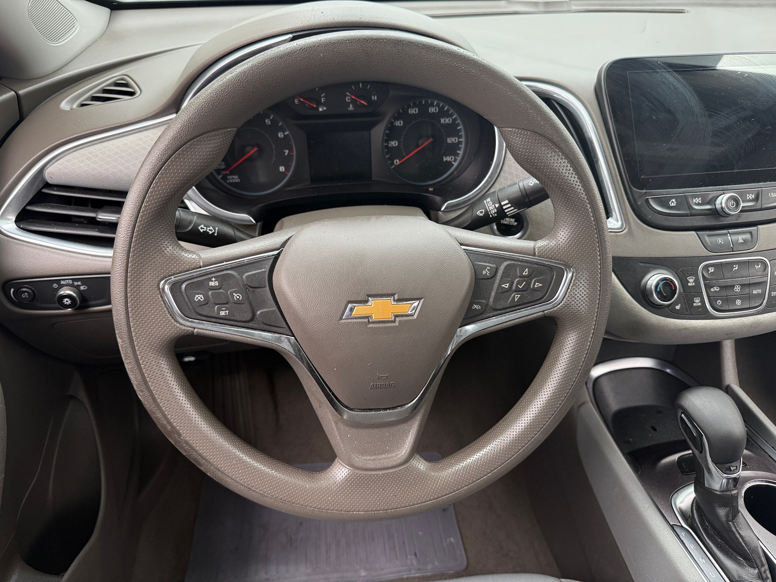 Thumbnail: 2021 Chevrolet Malibu - 5