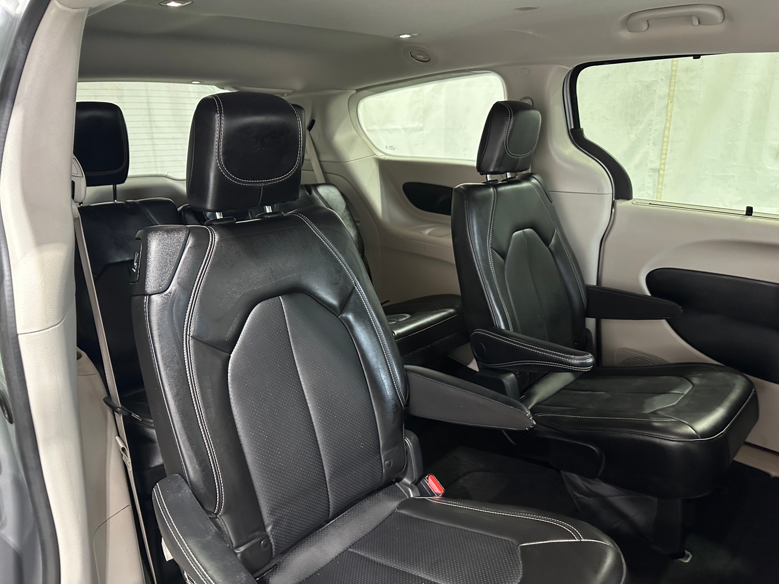 Thumbnail: 2024 Chrysler Pacifica - 5