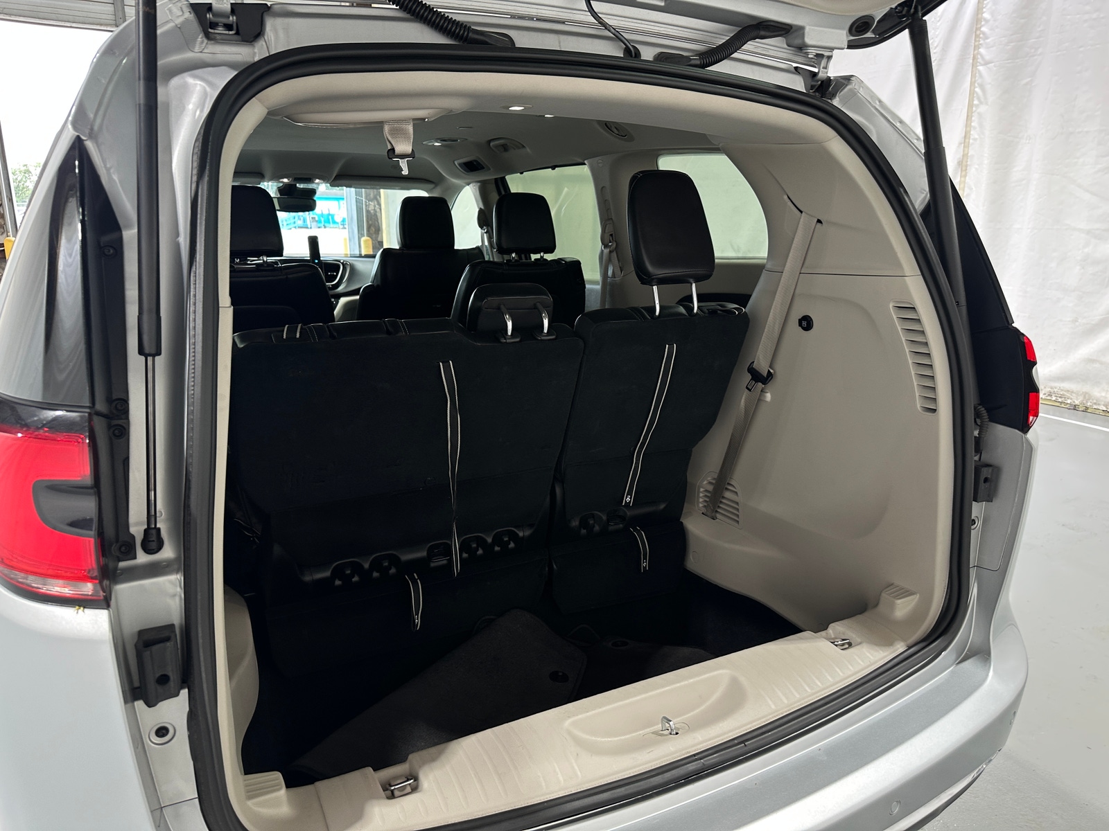 Thumbnail: 2024 Chrysler Pacifica - 6