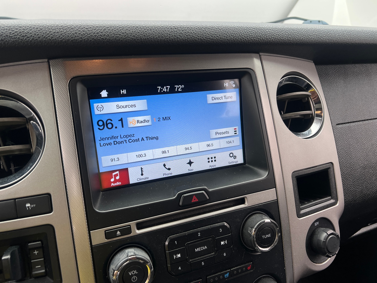 Thumbnail: 2017 Ford Expedition - 3