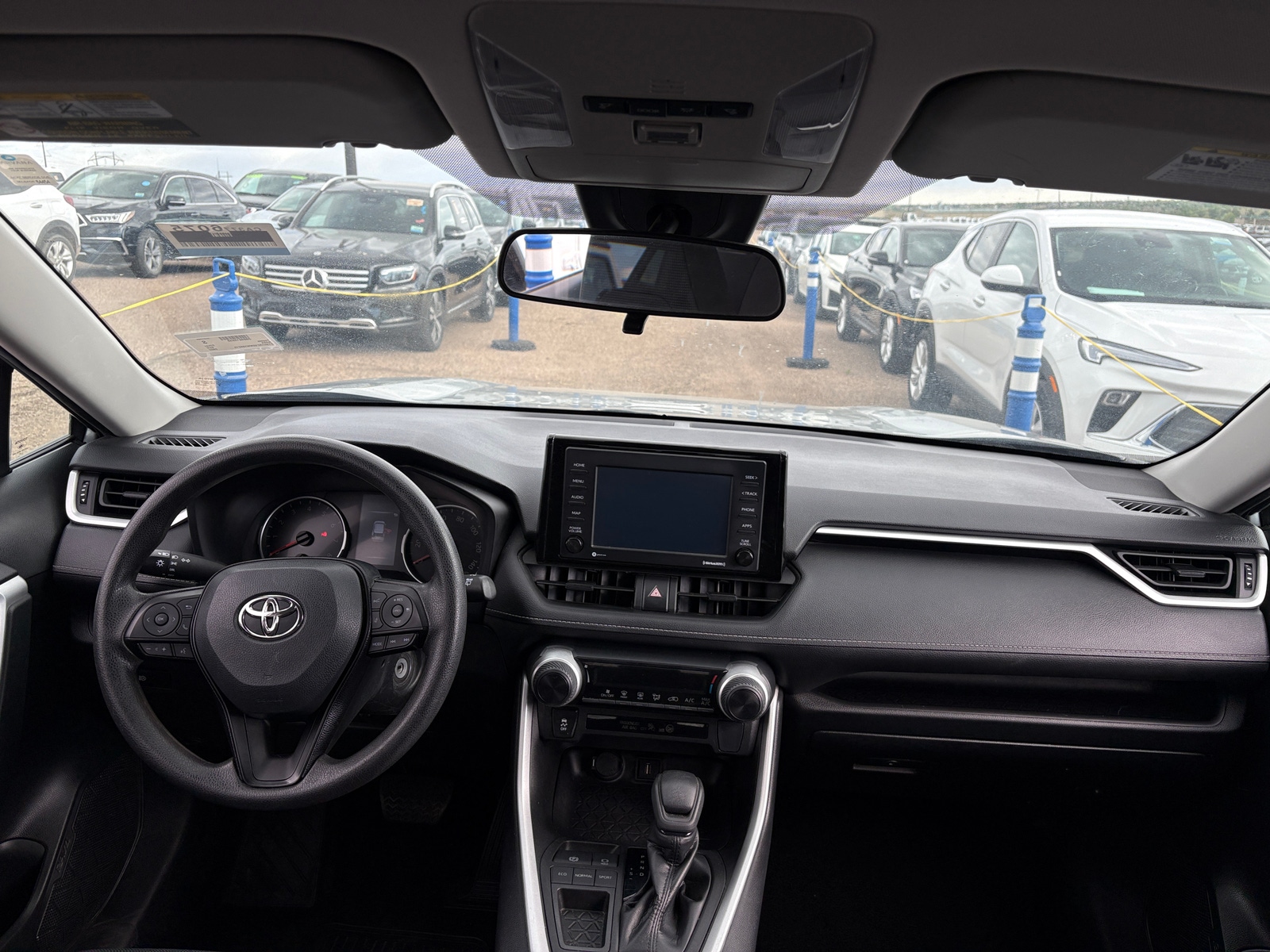 Thumbnail: 2022 Toyota RAV4 - 3