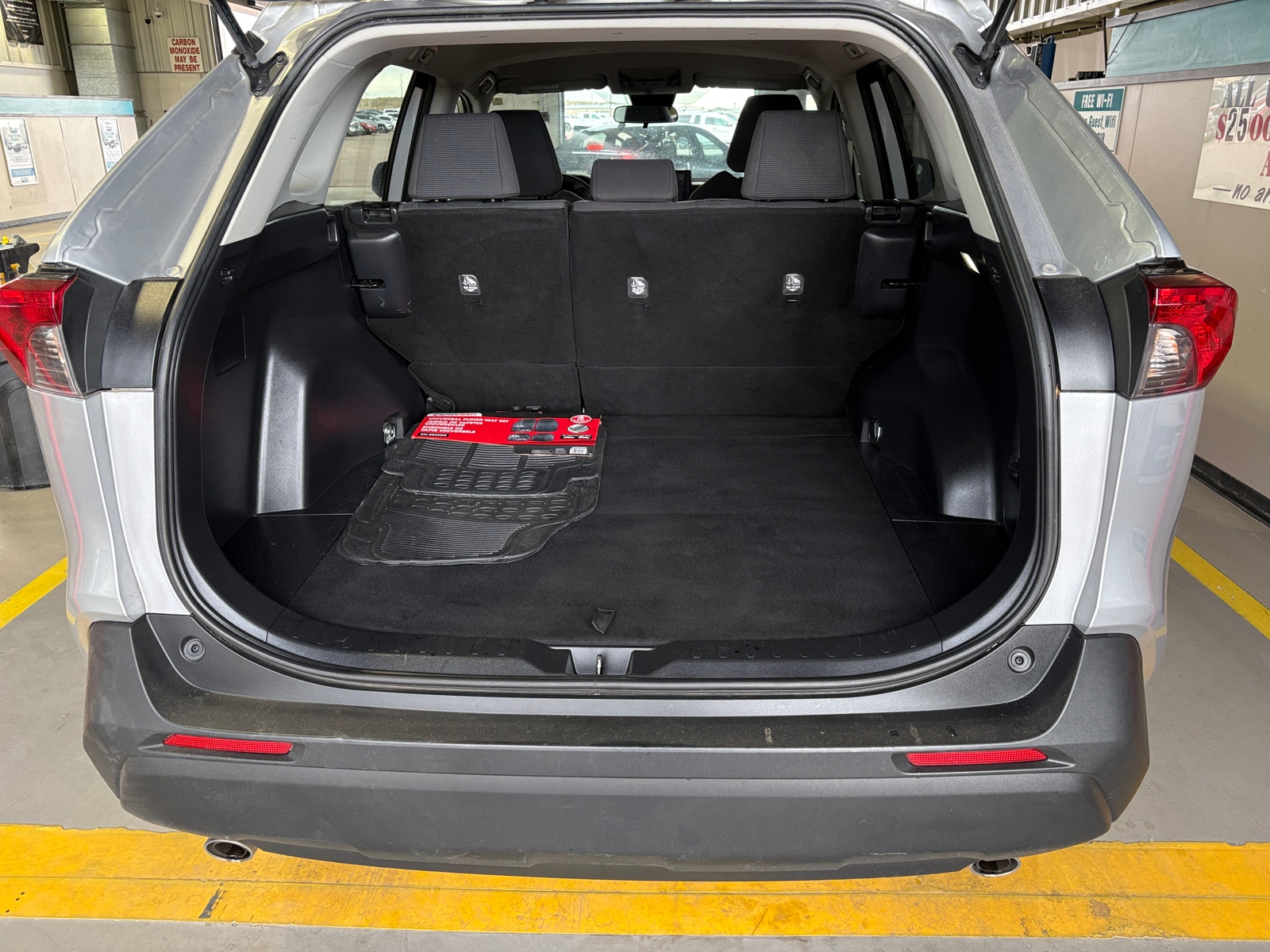 Thumbnail: 2022 Toyota RAV4 - 7