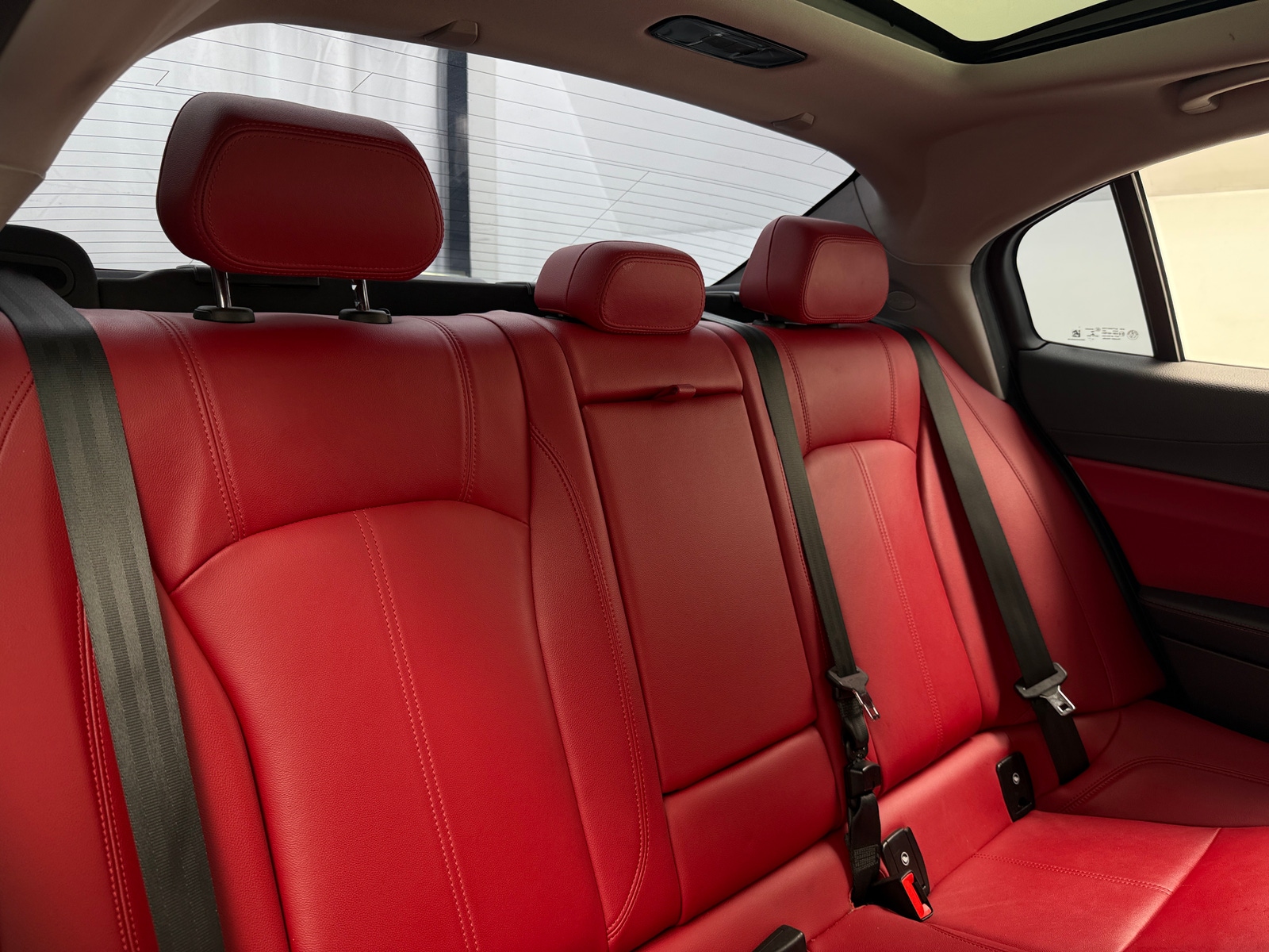 Thumbnail: 2019 Alfa Romeo Giulia - 5