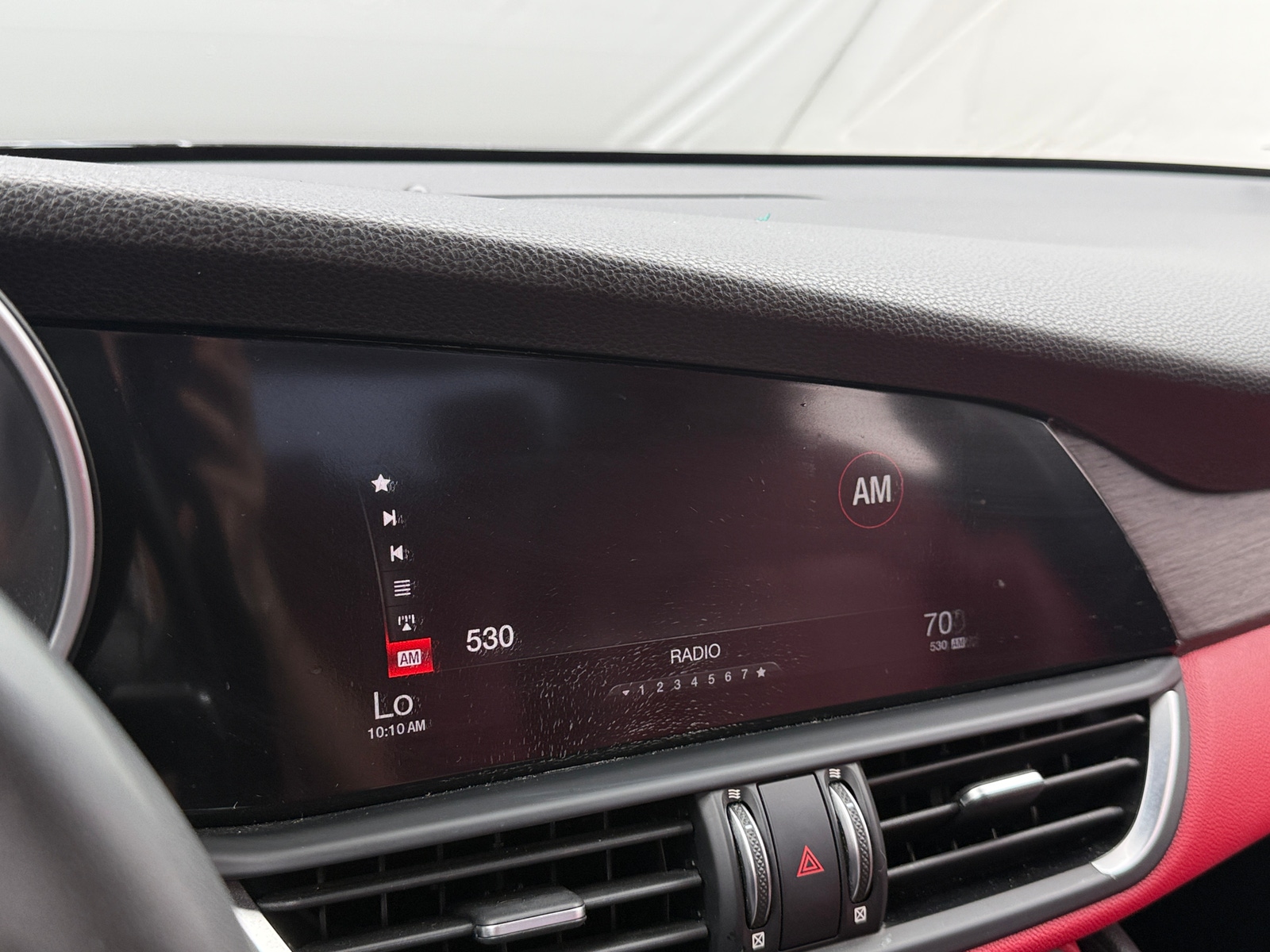 Thumbnail: 2019 Alfa Romeo Giulia - 3