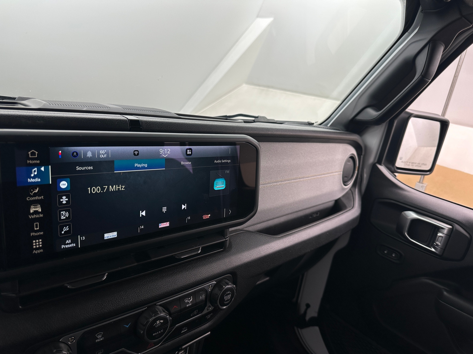 Thumbnail: 2025 Jeep Wrangler - 4