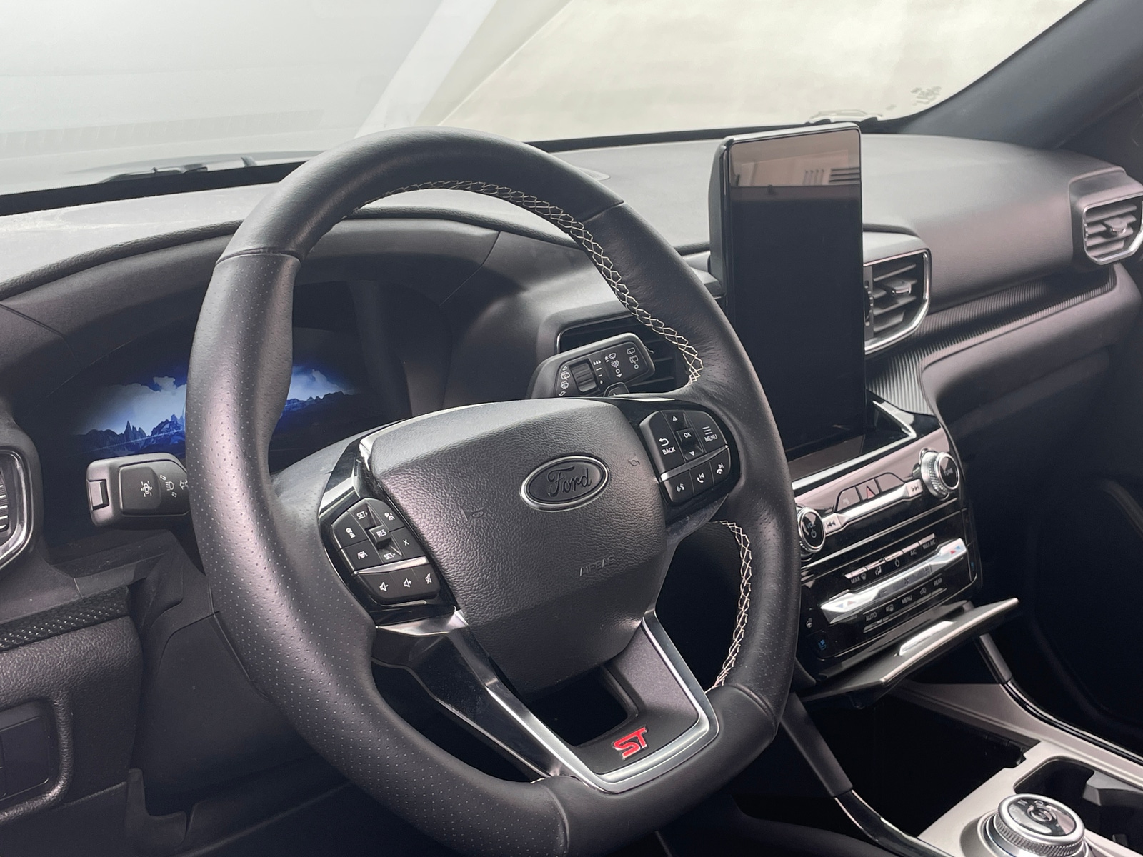 Thumbnail: 2023 Ford Explorer - 4