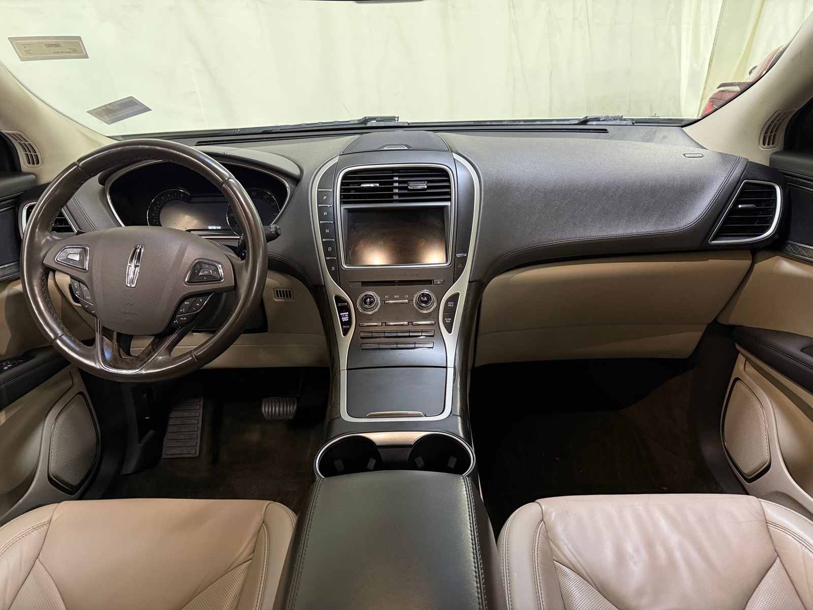 Thumbnail: 2018 Lincoln MKX - 2