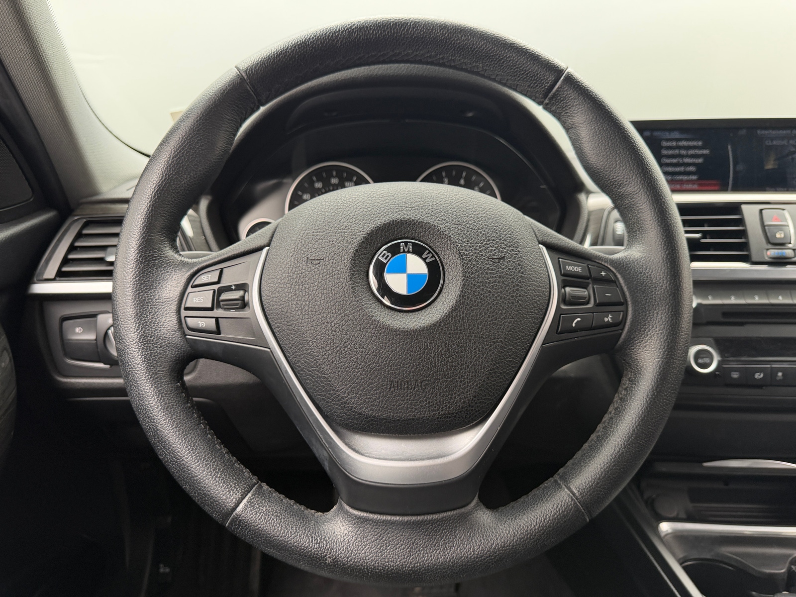 Thumbnail: 2015 BMW 3 Series - 4