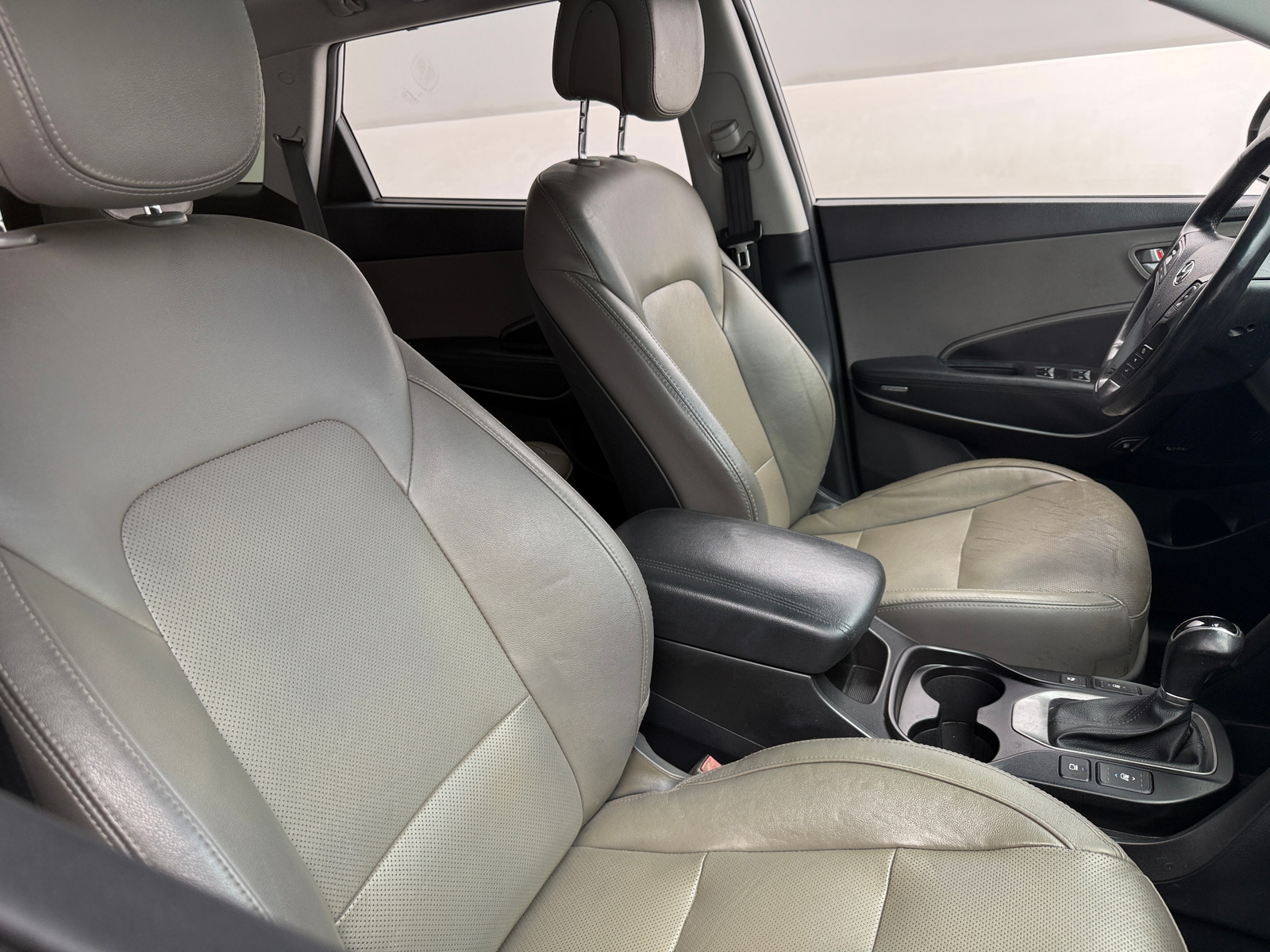 Thumbnail: 2018 Hyundai Santa Fe - 2