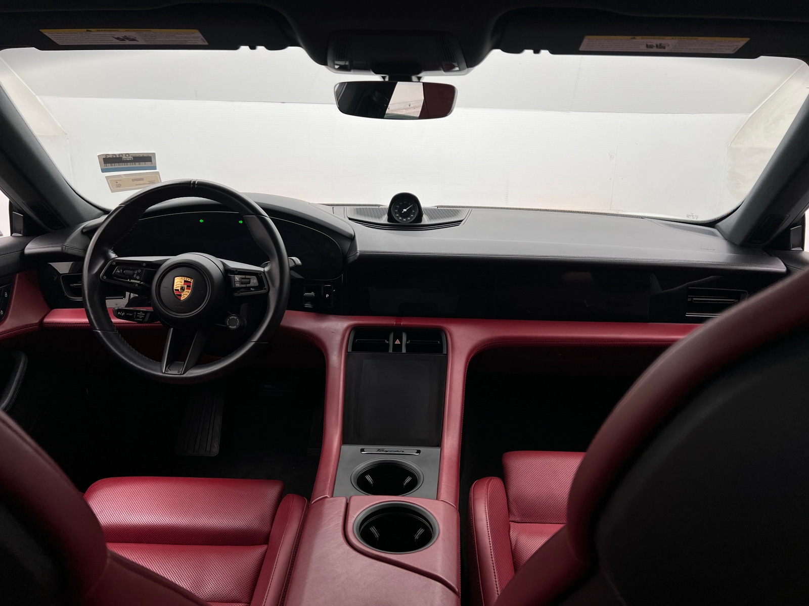 Thumbnail: 2022 Porsche Taycan - 2