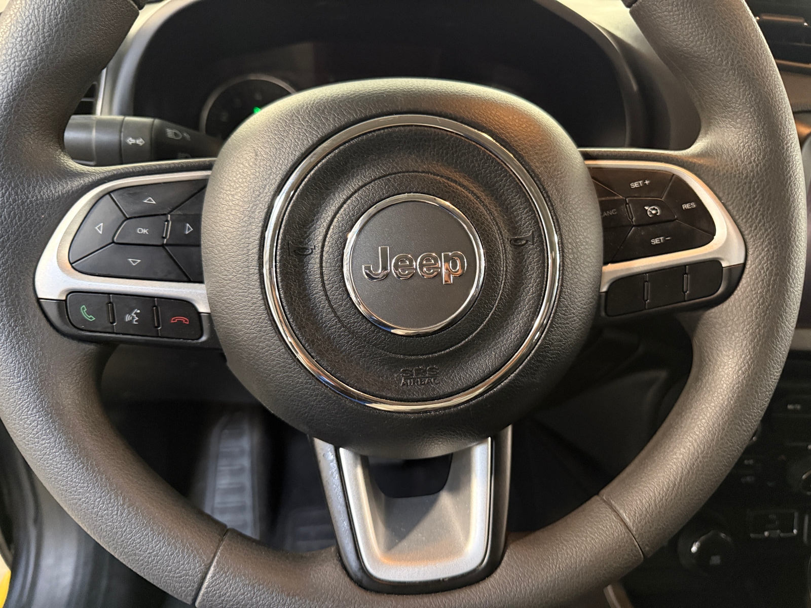 Thumbnail: 2023 Jeep Renegade - 5