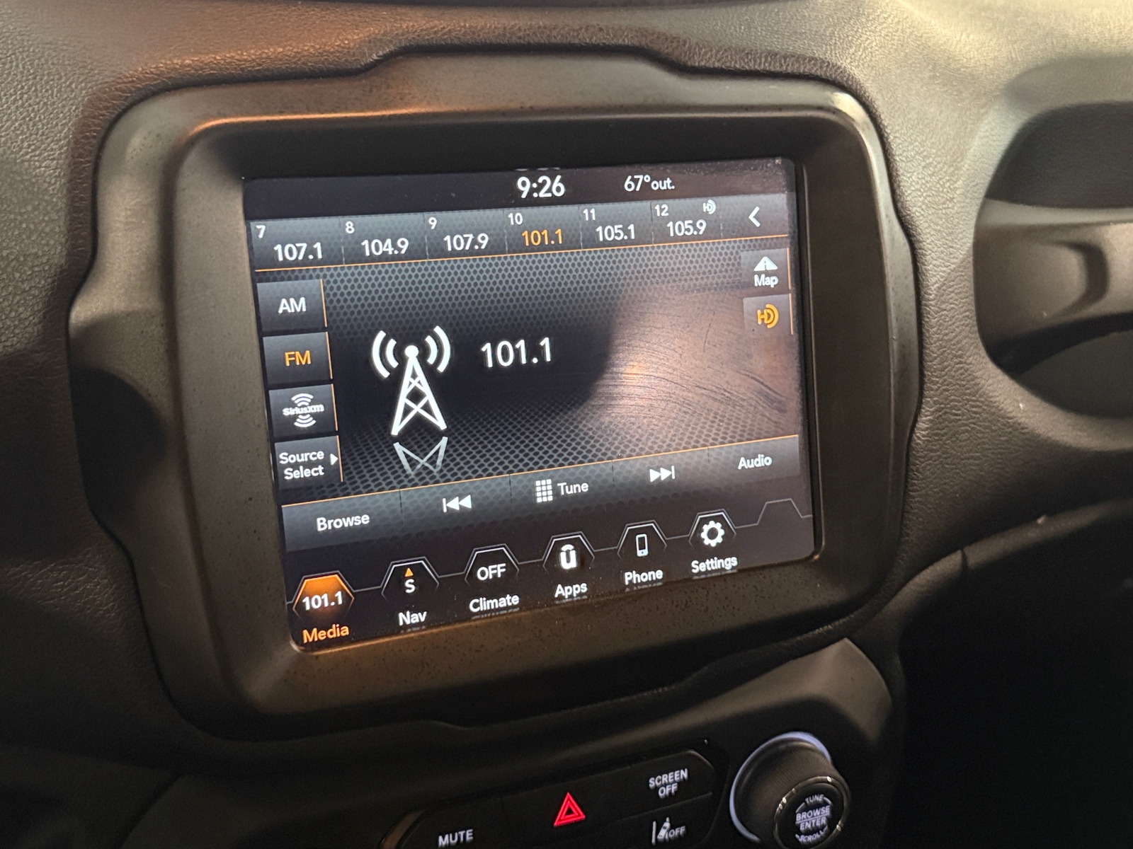 Thumbnail: 2023 Jeep Renegade - 4