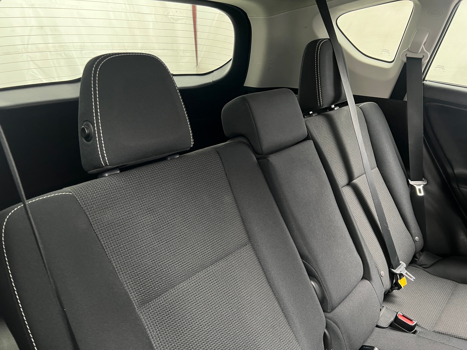 Thumbnail: 2018 Toyota RAV4 - 6