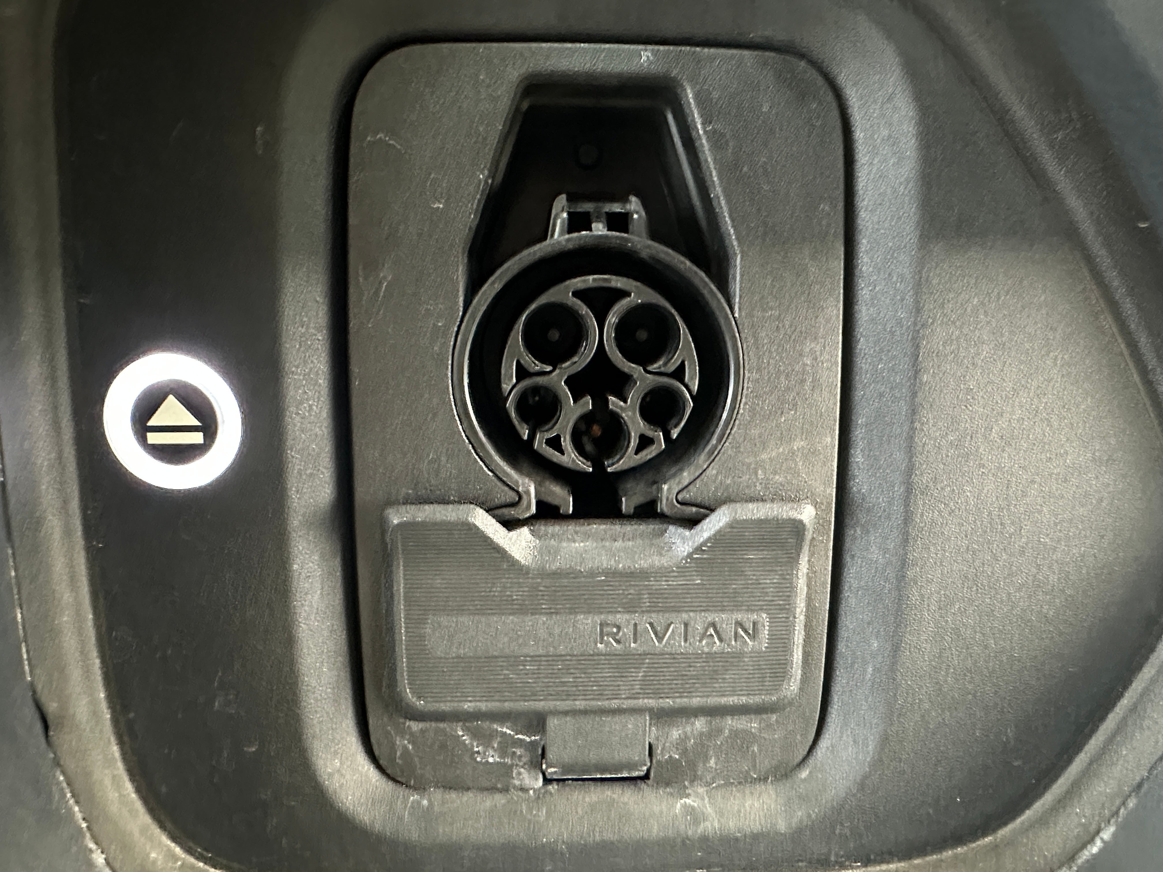Used 2025 Rivian R1S Adventure with VIN 7PDSGBBA1SN053245 for sale in Auburn, WA