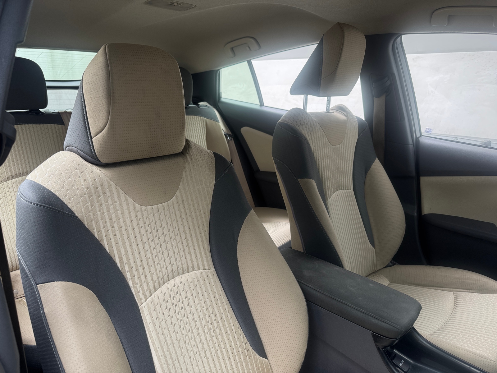 Thumbnail: 2016 Toyota Prius - 2